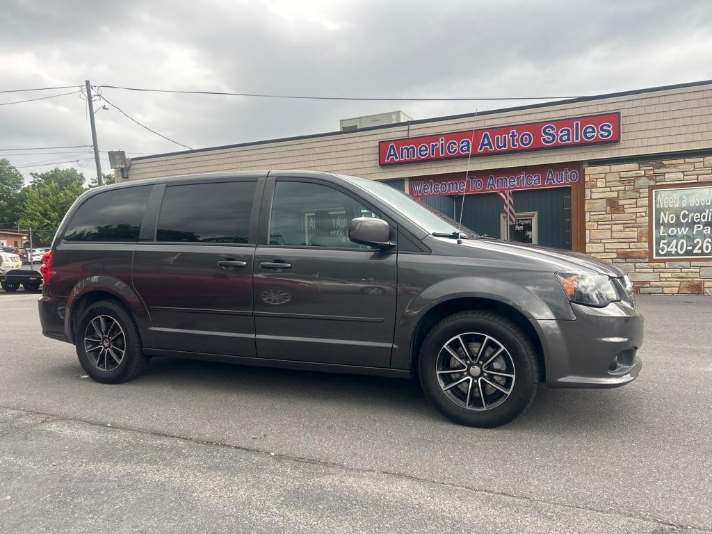 photo of 2016 DODGE GRAND CARAVAN SXT
