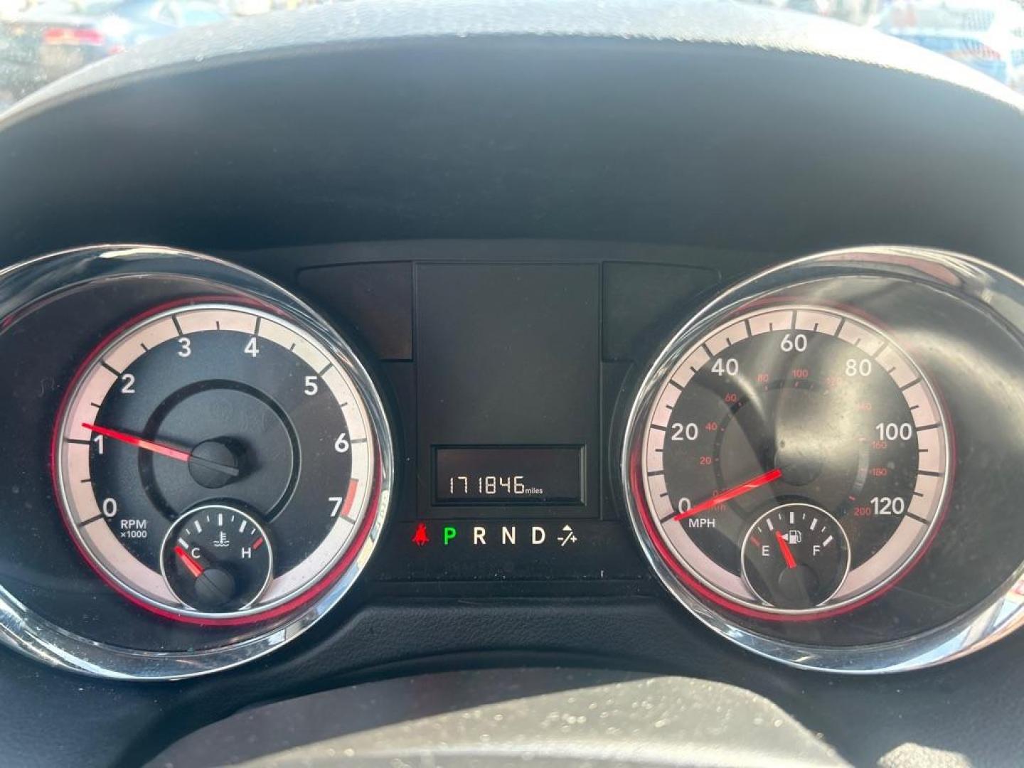 2016 GRAY DODGE GRAND CARAVAN SXT (2C4RDGCG2GR) with an 3.6L engine, Automatic transmission, located at 2514 Williamson Rd NE, Roanoke, VA, 24012, (540) 265-7770, 37.294636, -79.936249 - Photo#10