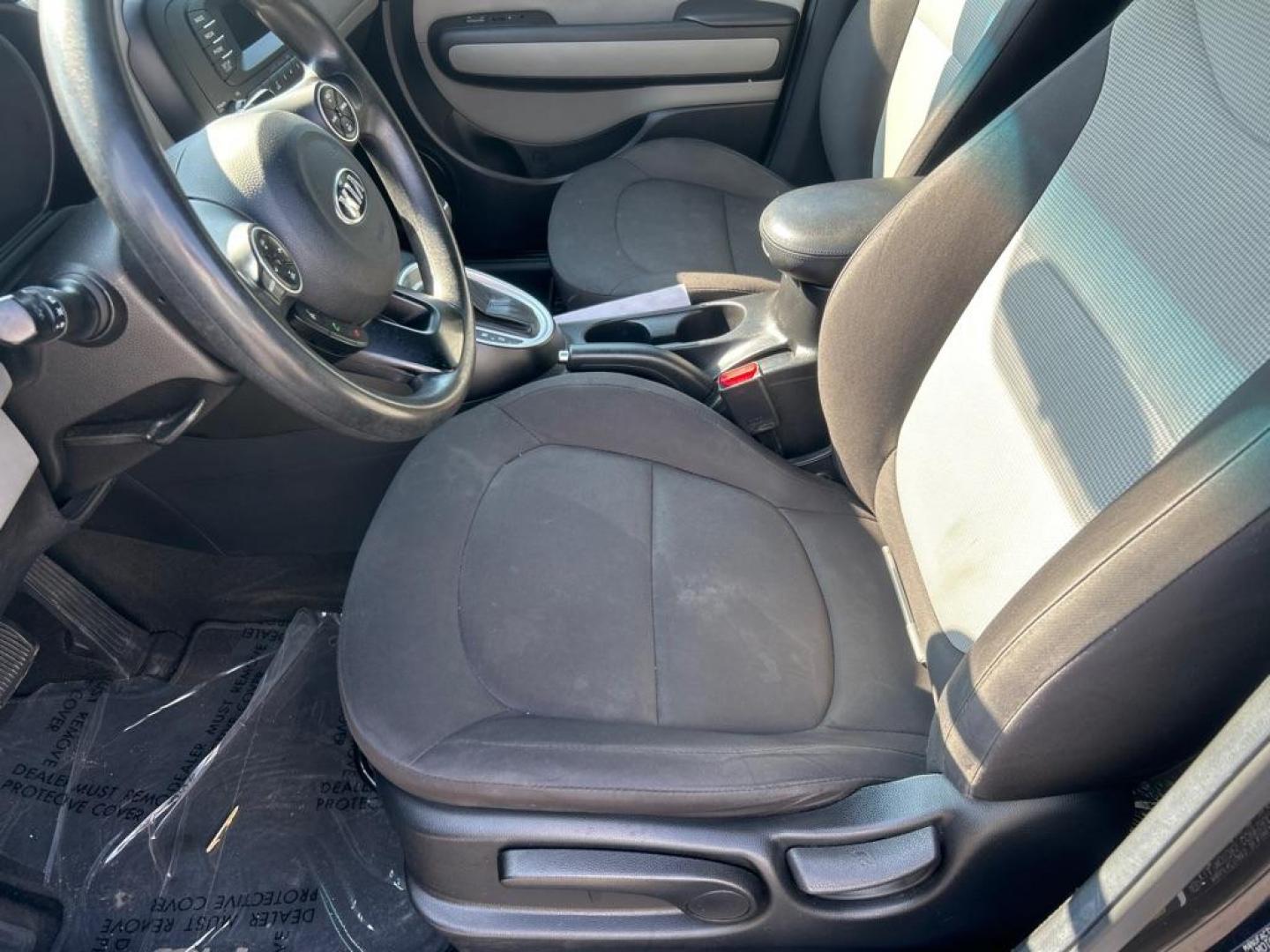 2015 BLACK KIA SOUL (KNDJN2A23F7) with an 1.6L engine, Automatic transmission, located at 2514 Williamson Rd NE, Roanoke, VA, 24012, (540) 265-7770, 37.294636, -79.936249 - Photo#5