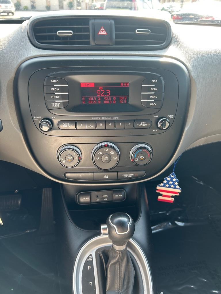 2015 BLACK KIA SOUL (KNDJN2A23F7) with an 1.6L engine, Automatic transmission, located at 2514 Williamson Rd NE, Roanoke, VA, 24012, (540) 265-7770, 37.294636, -79.936249 - NO CREDIT CHECK FINANCING WITH ONLY $2500 DOWN PAYMENT!!!! Check out our website www.needausedvehicle.com for our No Credit Check/ In House Financing options!! No Credit Check Available!!! In House Financing Available!!! All Clean Title Vehicles (no Salvaged or flooded vehicles ever on our lot)! - Photo#6