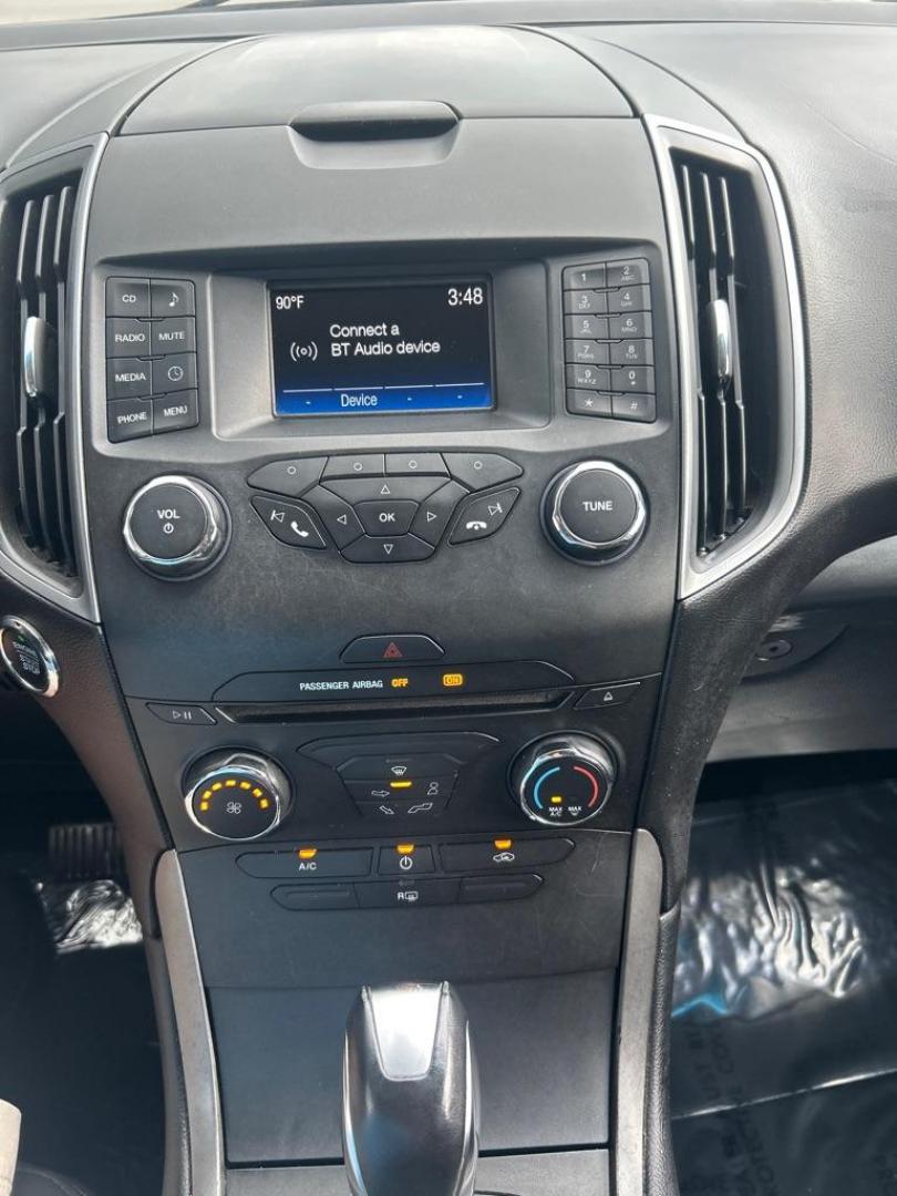 2018 GOLD FORD EDGE SE (2FMPK4G92JB) with an 2.0L engine, Automatic transmission, located at 2514 Williamson Rd NE, Roanoke, VA, 24012, (540) 265-7770, 37.294636, -79.936249 - Photo#7