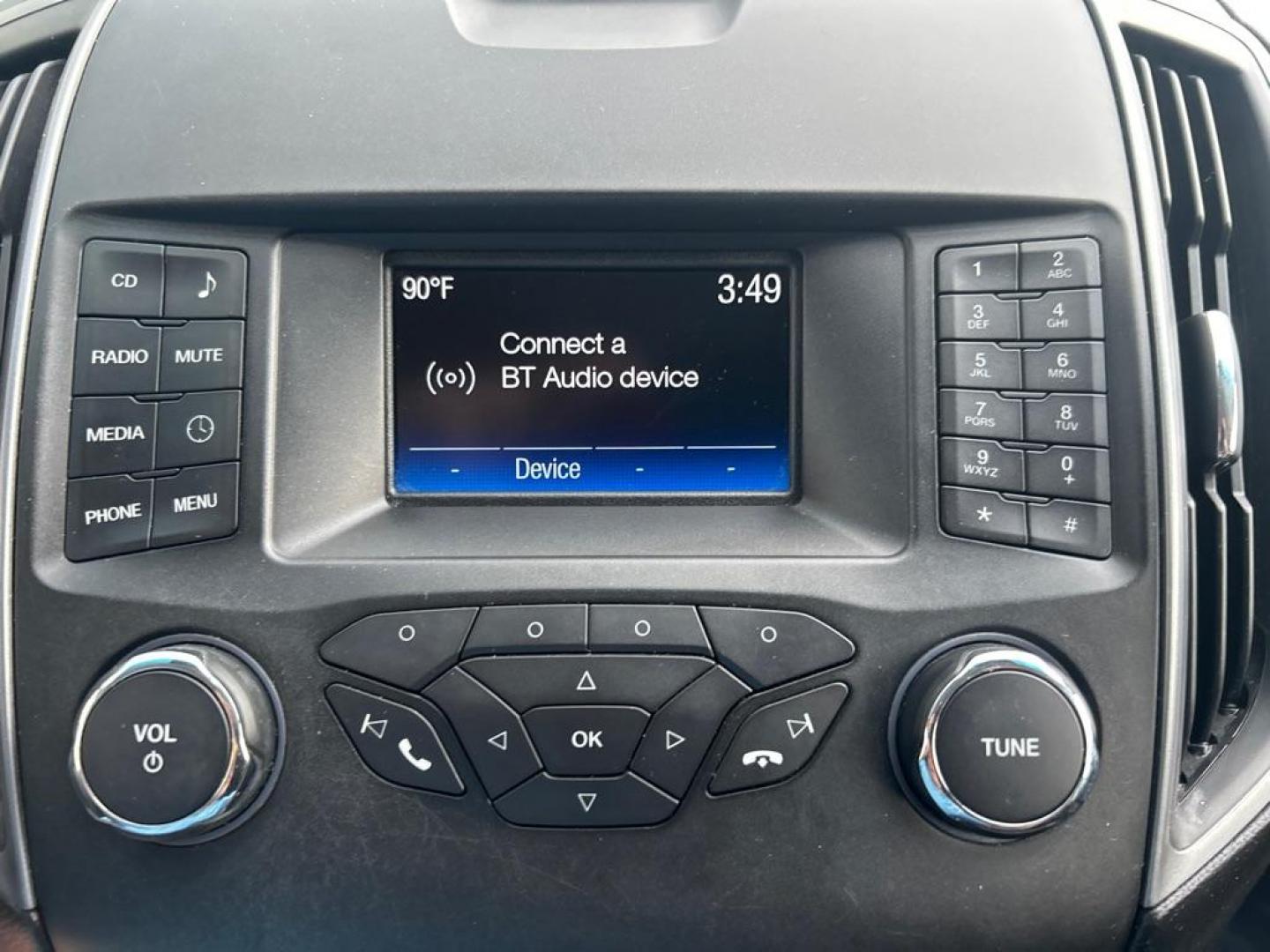 2018 GOLD FORD EDGE SE (2FMPK4G92JB) with an 2.0L engine, Automatic transmission, located at 2514 Williamson Rd NE, Roanoke, VA, 24012, (540) 265-7770, 37.294636, -79.936249 - NO CREDIT CHECK FINANCING WITH ONLY $4000 DOWN PAYMENT!!!! Check out our website www.needausedvehicle.com for our No Credit Check/ In House Financing options!! No Credit Check Available!!! In House Financing Available!!! All Clean Title Vehicles (no Salvaged or flooded vehicles ever on our lot)! - Photo#10