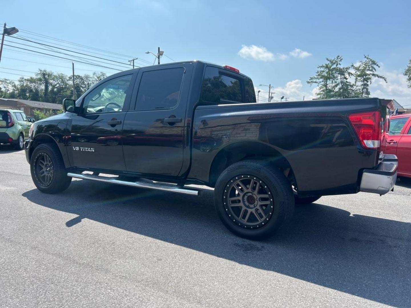 2014 BROWN NISSAN TITAN S (1N6BA0EK9EN) with an 5.6L engine, Automatic transmission, located at 2514 Williamson Rd NE, Roanoke, VA, 24012, (540) 265-7770, 37.294636, -79.936249 - Photo#1