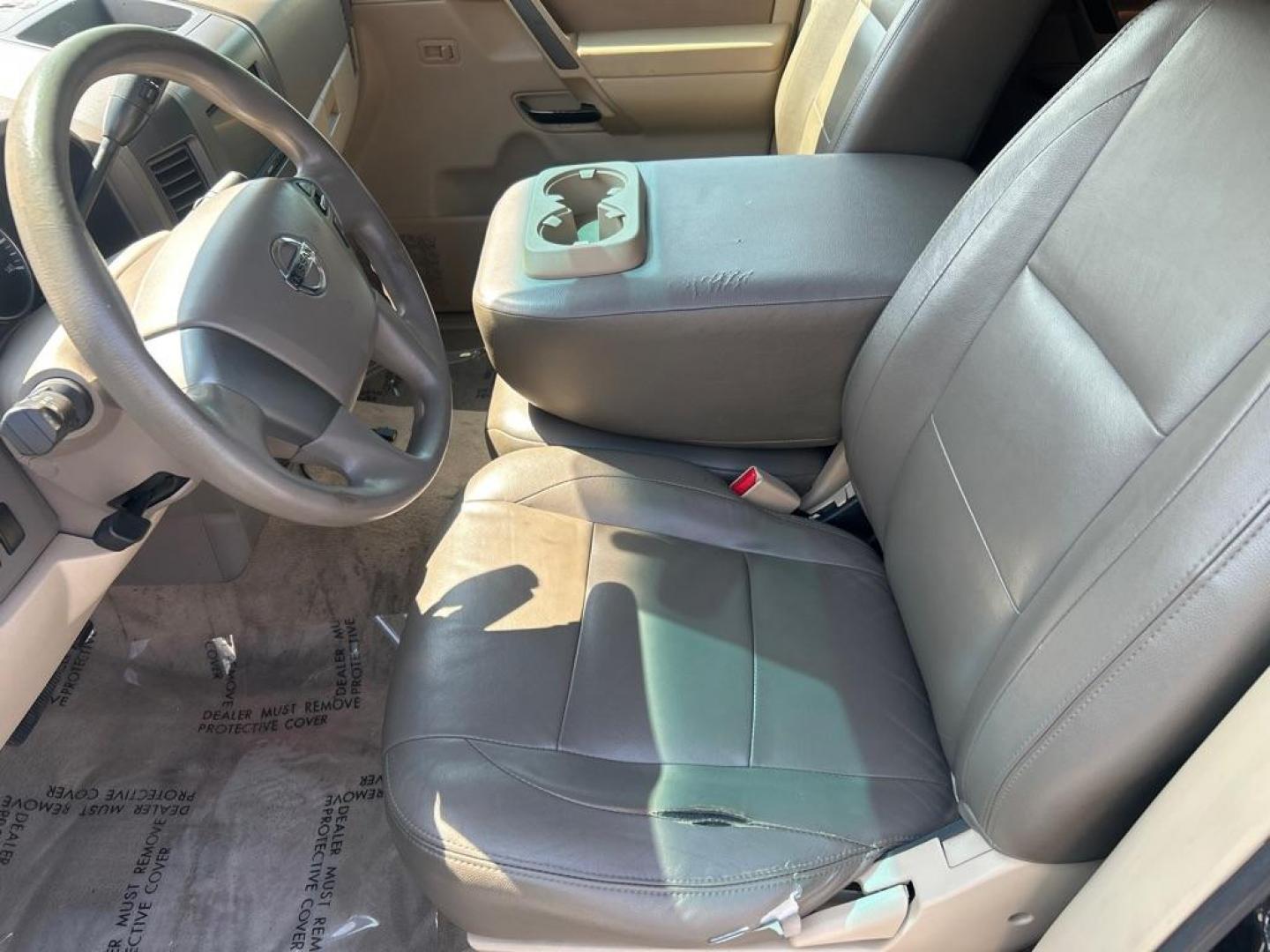 2014 BROWN NISSAN TITAN S (1N6BA0EK9EN) with an 5.6L engine, Automatic transmission, located at 2514 Williamson Rd NE, Roanoke, VA, 24012, (540) 265-7770, 37.294636, -79.936249 - Photo#4