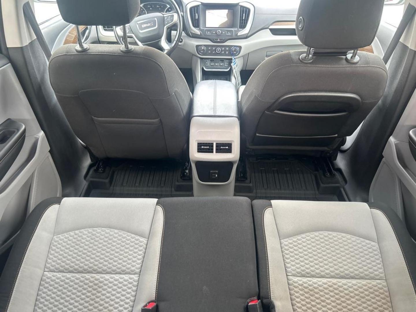 2019 RED GMC TERRAIN SLE (3GKALTEV7KL) with an 1.5L engine, Automatic transmission, located at 2514 Williamson Rd NE, Roanoke, VA, 24012, (540) 265-7770, 37.294636, -79.936249 - NO CREDIT CHECK FINANCING WITH ONLY $4500 DOWN PAYMENT!!!! Check out our website www.needausedvehicle.com for our No Credit Check/ In House Financing options!! No Credit Check Available!!! In House Financing Available!!! All Clean Title Vehicles (no Salvaged or flooded vehicles ever on our lot)! - Photo#3