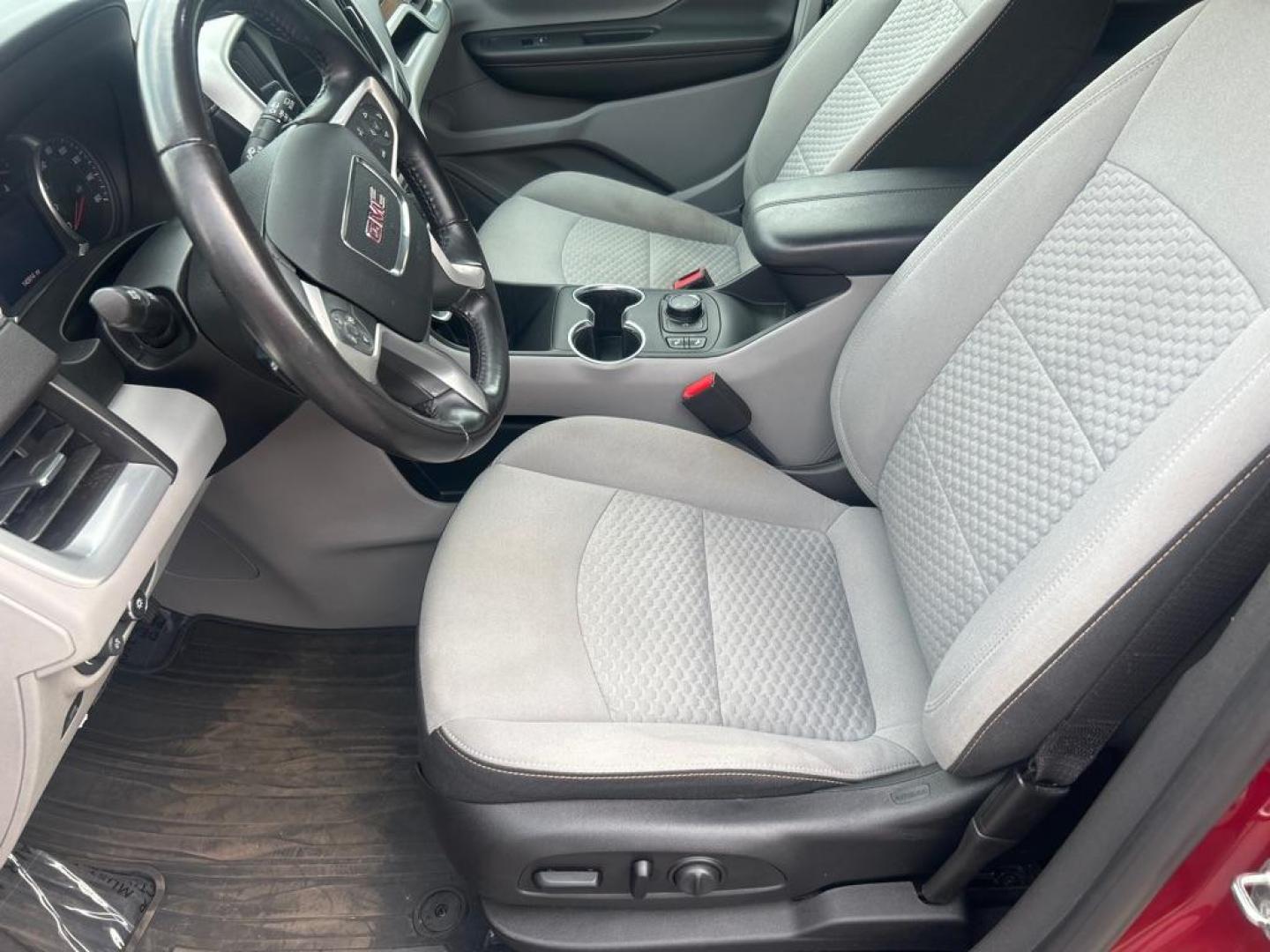 2019 RED GMC TERRAIN SLE (3GKALTEV7KL) with an 1.5L engine, Automatic transmission, located at 2514 Williamson Rd NE, Roanoke, VA, 24012, (540) 265-7770, 37.294636, -79.936249 - NO CREDIT CHECK FINANCING WITH ONLY $4500 DOWN PAYMENT!!!! Check out our website www.needausedvehicle.com for our No Credit Check/ In House Financing options!! No Credit Check Available!!! In House Financing Available!!! All Clean Title Vehicles (no Salvaged or flooded vehicles ever on our lot)! - Photo#6