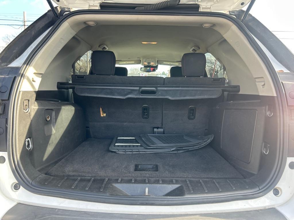 2017 WHITE CHEVROLET EQUINOX LT (2GNFLFEK2H6) with an 2.4L engine, Automatic transmission, located at 2514 Williamson Rd NE, Roanoke, VA, 24012, (540) 265-7770, 37.294636, -79.936249 - NO CREDIT CHECK FINANCING WITH ONLY $2700 DOWN PAYMENT!!!! Check out our website www.needausedvehicle.com for our No Credit Check/ In House Financing options!! No Credit Check Available!!! In House Financing Available!!! All Clean Title Vehicles (no Salvaged or flooded vehicles ever on our lot)! - Photo#4