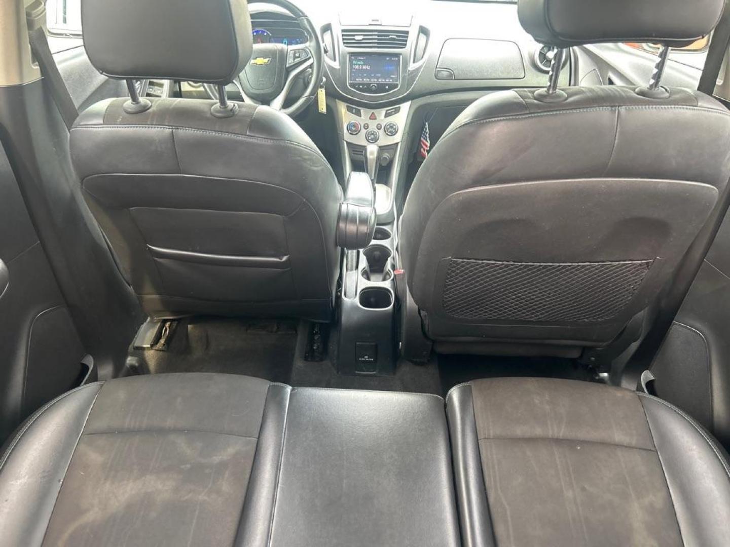 2015 ORANGE CHEVROLET TRAX 1LT (KL7CJRSB7FB) with an 1.4L engine, Automatic transmission, located at 2514 Williamson Rd NE, Roanoke, VA, 24012, (540) 265-7770, 37.294636, -79.936249 - Photo#3