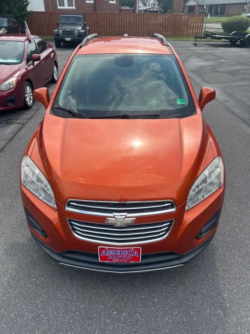 2015 ORANGE CHEVROLET TRAX 1LT (KL7CJRSB7FB) with an 1.4L engine, Automatic transmission, located at 2514 Williamson Rd NE, Roanoke, VA, 24012, (540) 265-7770, 37.294636, -79.936249 - Photo#10