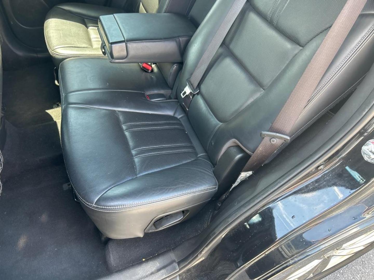 2014 BLACK KIA SORENTO SX (5XYKWDA72EG) with an 3.3L engine, Automatic transmission, located at 2514 Williamson Rd NE, Roanoke, VA, 24012, (540) 265-7770, 37.294636, -79.936249 - NO CREDIT CHECK FINANCING WITH ONLY $2800 DOWN PAYMENT!!!! Check out our website www.needausedvehicle.com for our No Credit Check/ In House Financing options!! No Credit Check Available!!! In House Financing Available!!! All Clean Title Vehicles (no Salvaged or flooded vehicles ever on our lot)! - Photo#7