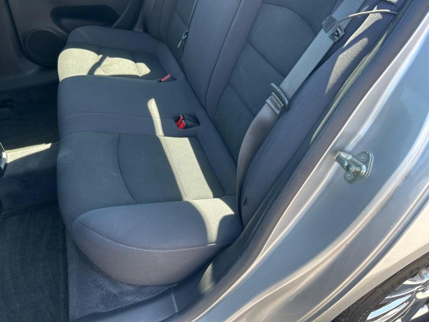 2012 SILVER CHEVROLET CRUZE ECO (1G1PK5SC2C7) with an 1.4L engine, 6-Speed Manual transmission, located at 2514 Williamson Rd NE, Roanoke, VA, 24012, (540) 265-7770, 37.294636, -79.936249 - Photo#4