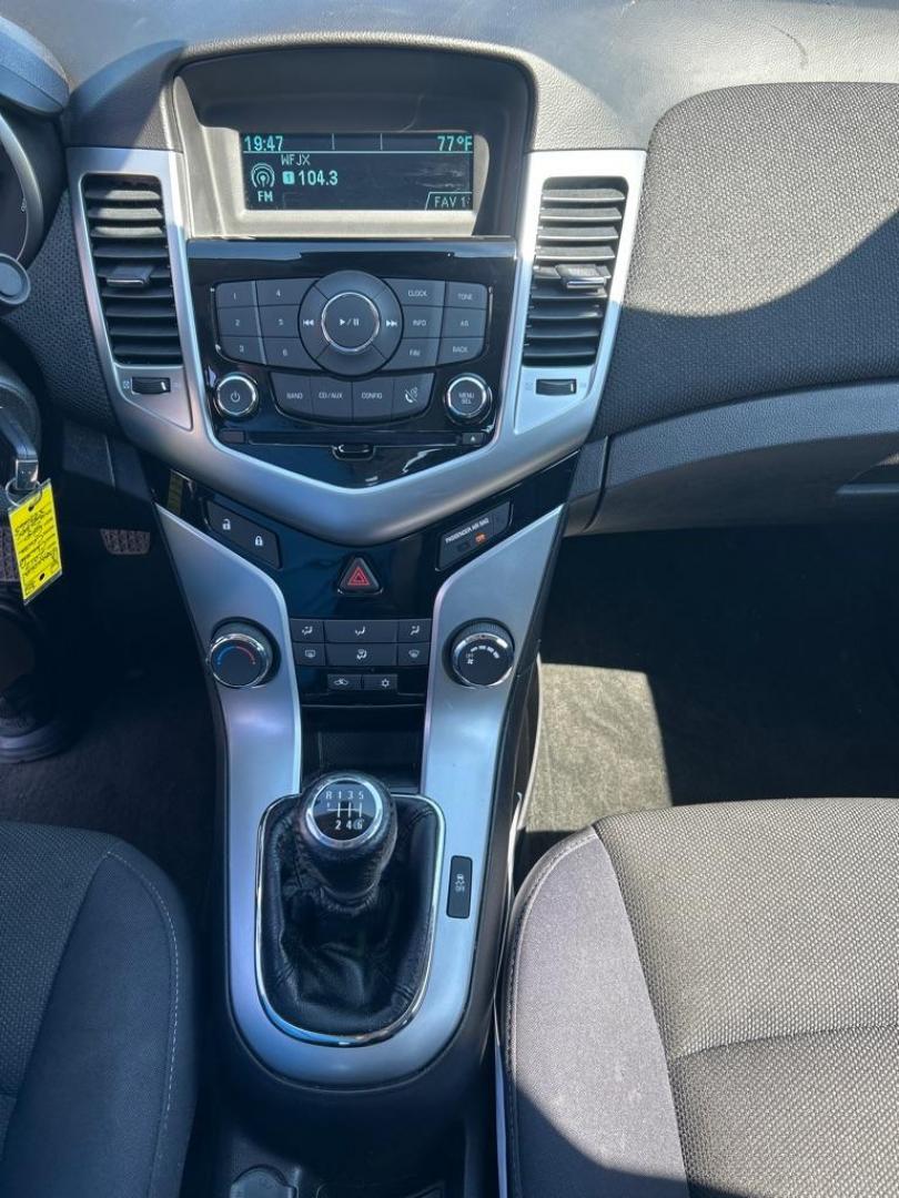 2012 SILVER CHEVROLET CRUZE ECO (1G1PK5SC2C7) with an 1.4L engine, 6-Speed Manual transmission, located at 2514 Williamson Rd NE, Roanoke, VA, 24012, (540) 265-7770, 37.294636, -79.936249 - Photo#7