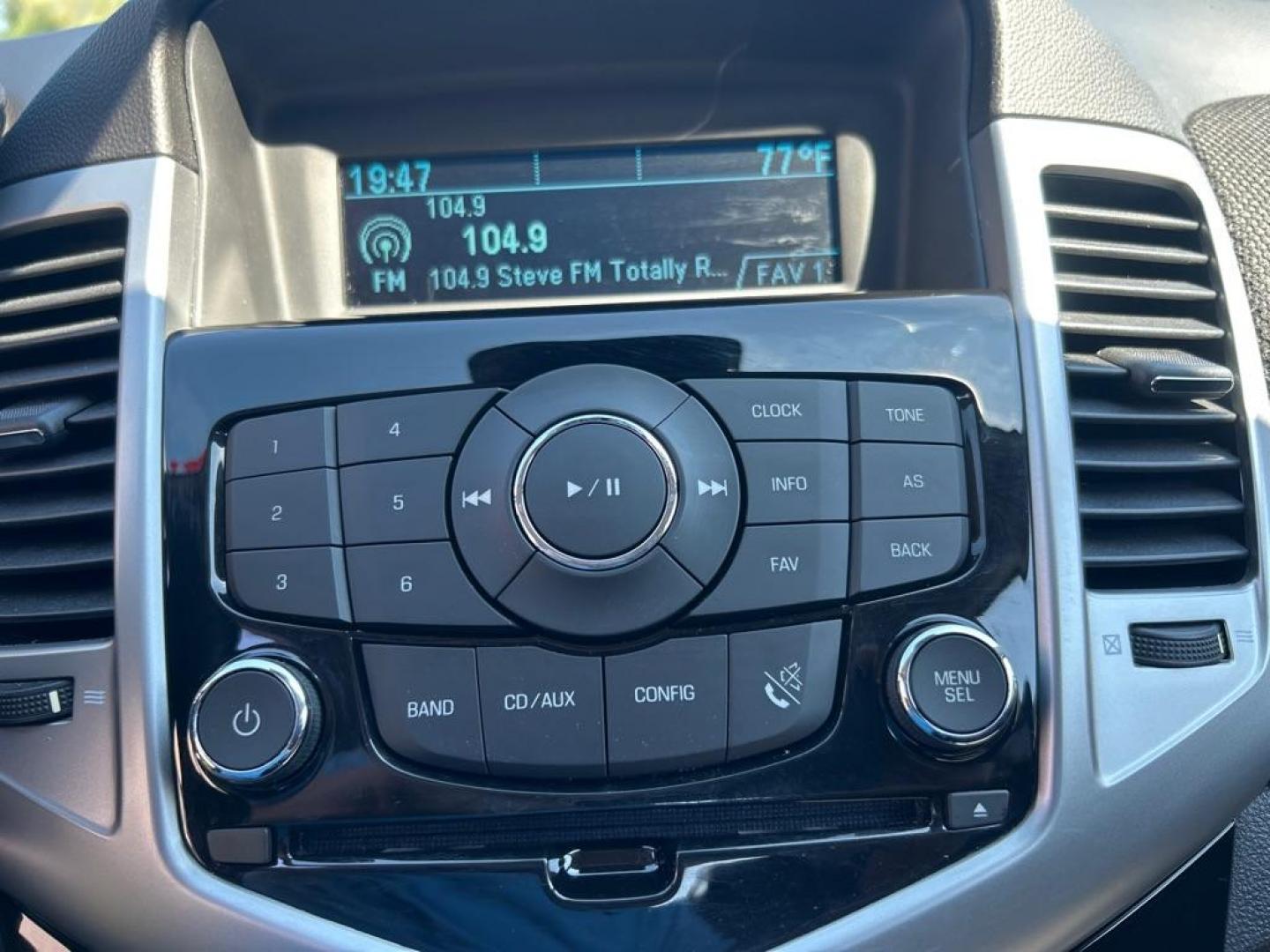 2012 SILVER CHEVROLET CRUZE ECO (1G1PK5SC2C7) with an 1.4L engine, 6-Speed Manual transmission, located at 2514 Williamson Rd NE, Roanoke, VA, 24012, (540) 265-7770, 37.294636, -79.936249 - Photo#8
