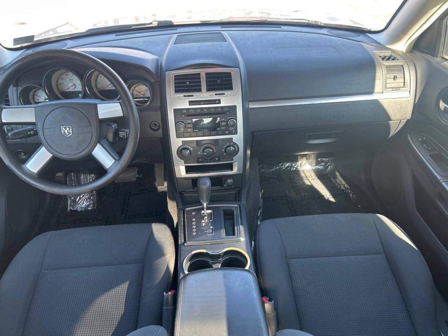 2010 SILVER DODGE CHARGER SXT (2B3CA3CV2AH) with an 3.5L engine, Automatic transmission, located at 2514 Williamson Rd NE, Roanoke, VA, 24012, (540) 265-7770, 37.294636, -79.936249 - NO CREDIT CHECK FINANCING WITH ONLY $2700 DOWN PAYMENT!!!! Check out our website www.needausedvehicle.com for our No Credit Check/ In House Financing options!! No Credit Check Available!!! In House Financing Available!!! All Clean Title Vehicles (no Salvaged or flooded vehicles ever on our lot)! - Photo#5
