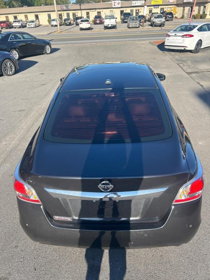 2015 BLUE NISSAN ALTIMA 3.5S (1N4BL3AP4FC) with an 3.5L engine, Continuously Variable transmission, located at 2514 Williamson Rd NE, Roanoke, VA, 24012, (540) 265-7770, 37.294636, -79.936249 - NO CREDIT CHECK FINANCING WITH ONLY $2500 DOWN PAYMENT!!!! Check out our website www.needausedvehicle.com for our No Credit Check/ In House Financing options!! No Credit Check Available!!! In House Financing Available!!! All Clean Title Vehicles (no Salvaged or flooded vehicles ever on our lot)! - Photo#3