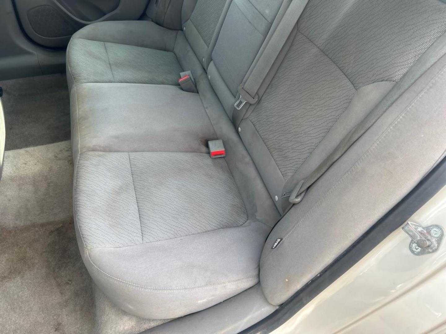 2013 GOLD CHEVROLET MALIBU LS (1G11B5SA3DF) with an 2.5L engine, Automatic transmission, located at 2514 Williamson Rd NE, Roanoke, VA, 24012, (540) 265-7770, 37.294636, -79.936249 - Photo#4