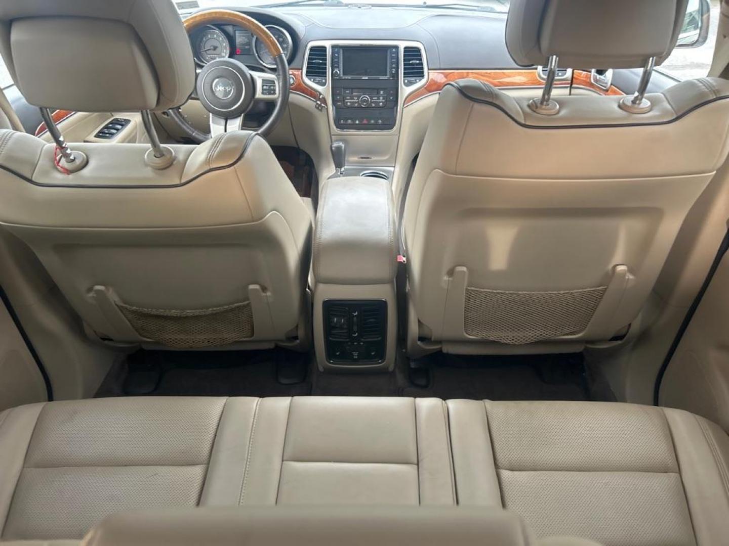 2011 BLUE JEEP GRAND CHEROKEE OVERLAND (1J4RR6GT4BC) with an 5.7L engine, Automatic transmission, located at 2514 Williamson Rd NE, Roanoke, VA, 24012, (540) 265-7770, 37.294636, -79.936249 - Photo#5