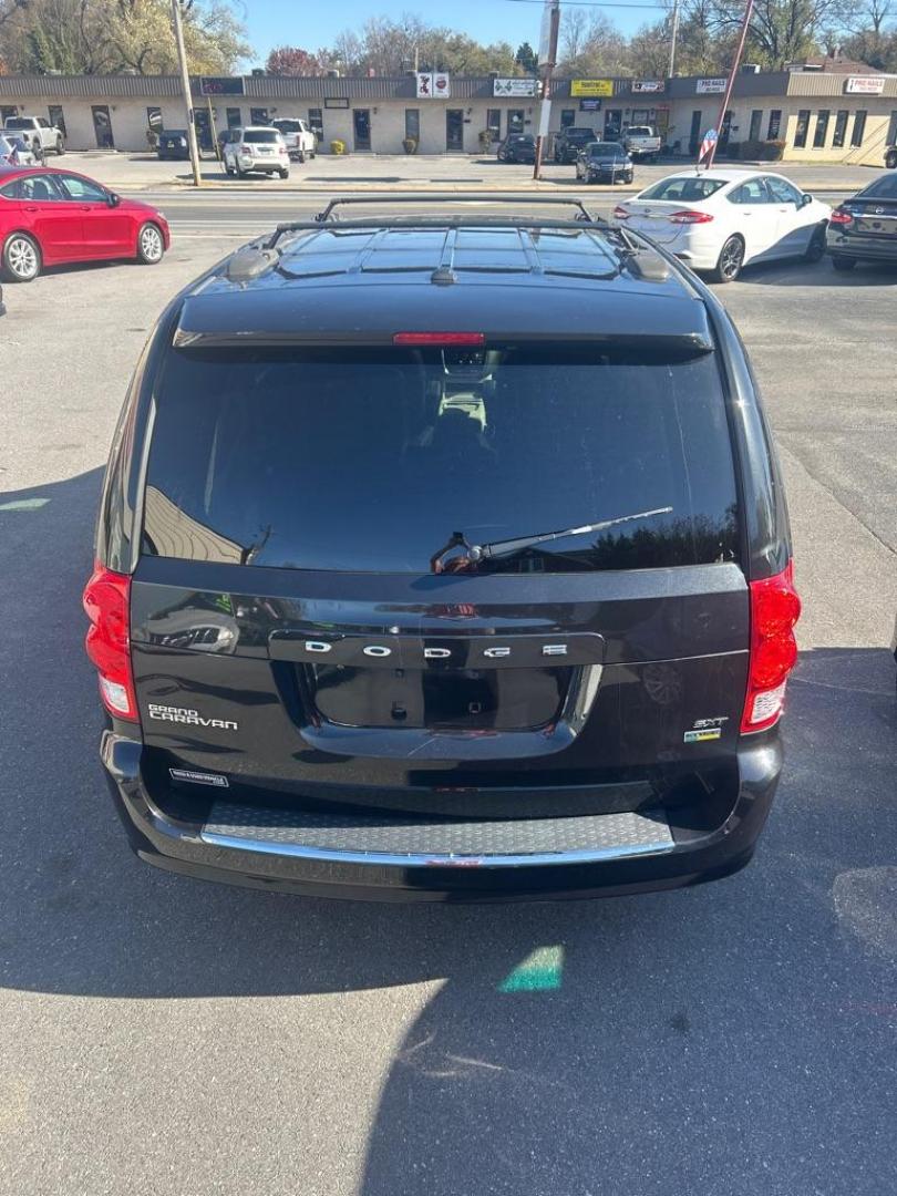 2019 BLACK DODGE GRAND CARAVAN SXT (2C4RDGCG2KR) with an 3.6L engine, Automatic transmission, located at 2514 Williamson Rd NE, Roanoke, VA, 24012, (540) 265-7770, 37.294636, -79.936249 - NO CREDIT CHECK FINANCING WITH ONLY $3000 DOWN PAYMENT!!!! Check out our website www.needausedvehicle.com for our No Credit Check/ In House Financing options!! No Credit Check Available!!! In House Financing Available!!! All Clean Title Vehicles (no Salvaged or flooded vehicles ever on our lot)! - Photo#6
