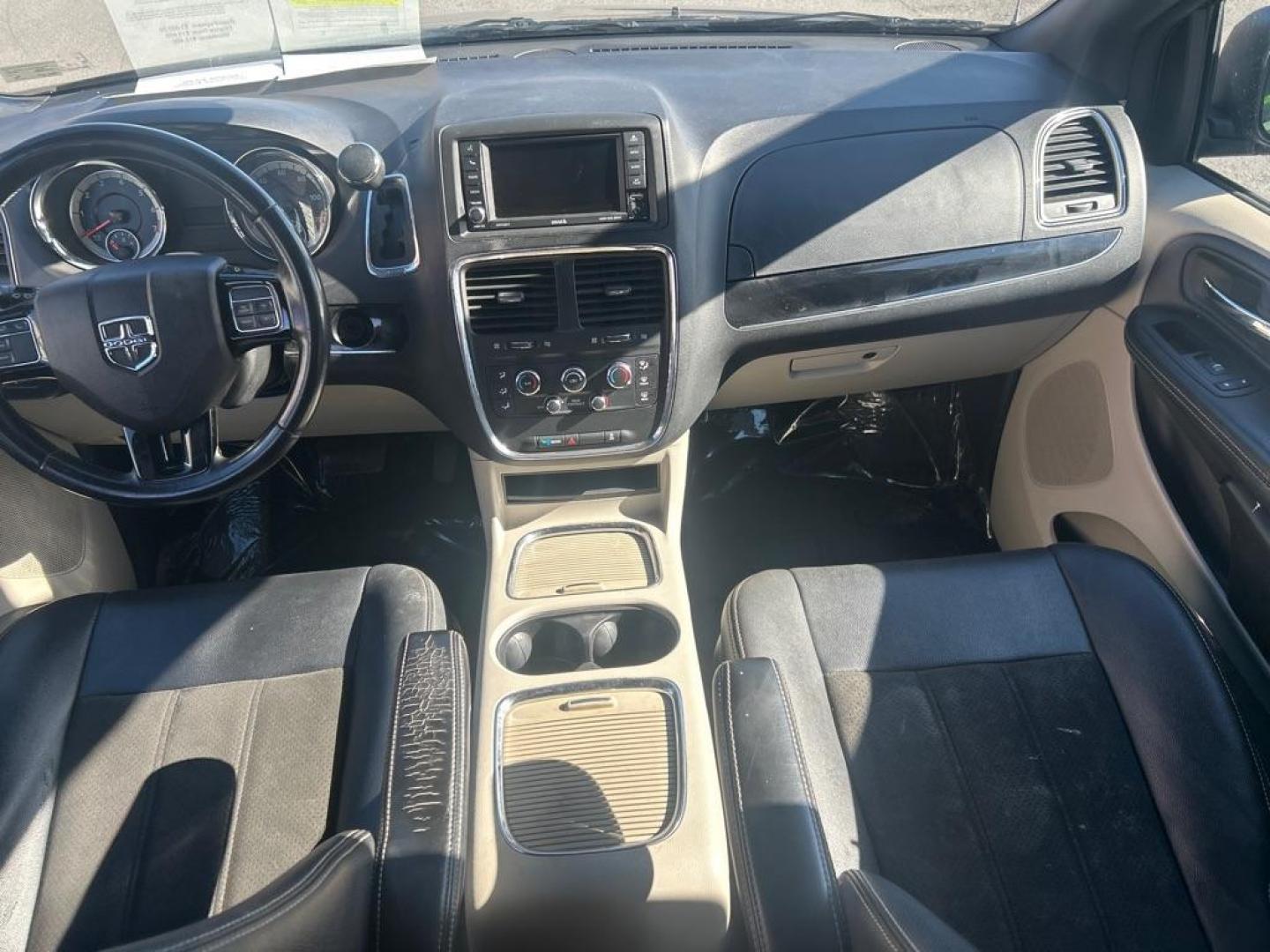 2019 BLACK DODGE GRAND CARAVAN SXT (2C4RDGCG2KR) with an 3.6L engine, Automatic transmission, located at 2514 Williamson Rd NE, Roanoke, VA, 24012, (540) 265-7770, 37.294636, -79.936249 - NO CREDIT CHECK FINANCING WITH ONLY $3000 DOWN PAYMENT!!!! Check out our website www.needausedvehicle.com for our No Credit Check/ In House Financing options!! No Credit Check Available!!! In House Financing Available!!! All Clean Title Vehicles (no Salvaged or flooded vehicles ever on our lot)! - Photo#13