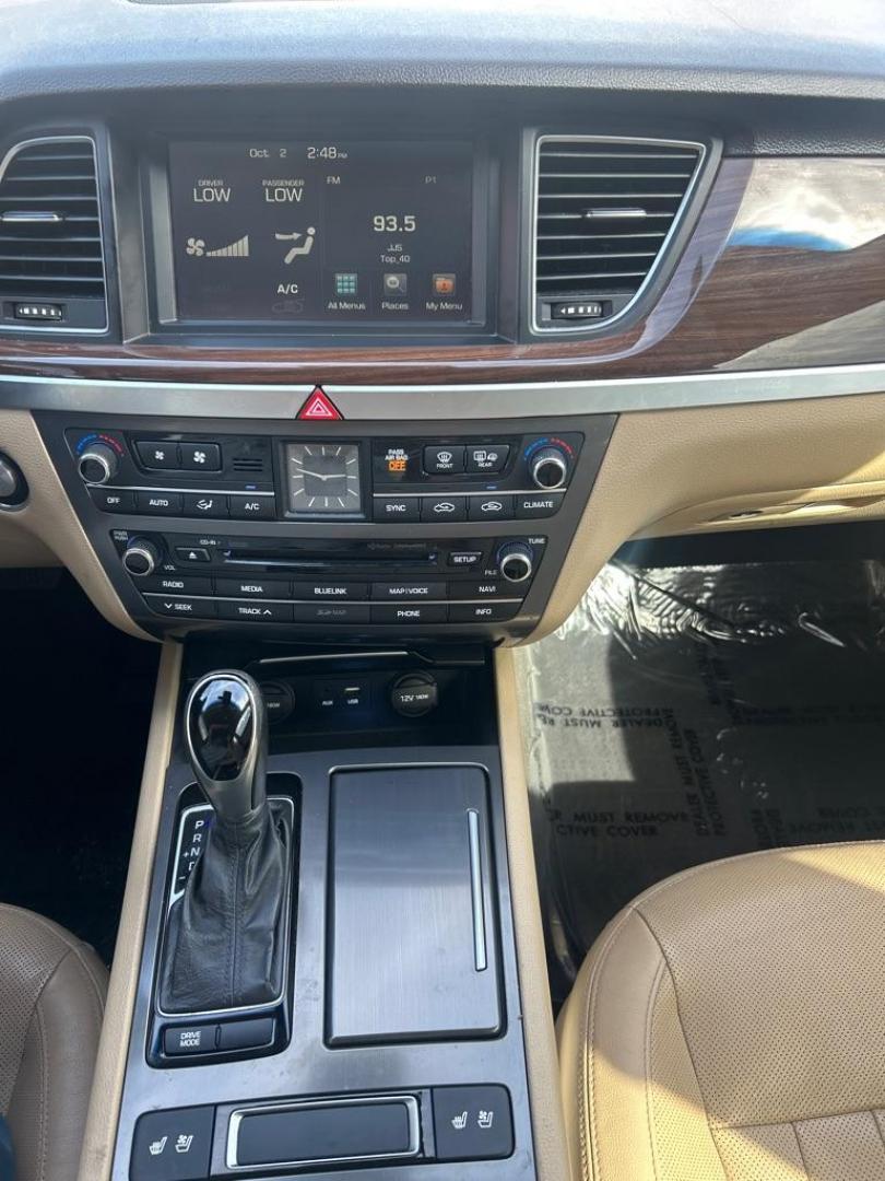 2015 BLUE HYUNDAI GENESIS 3.8L (KMHGN4JE6FU) with an 3.8L engine, Automatic transmission, located at 2514 Williamson Rd NE, Roanoke, VA, 24012, (540) 265-7770, 37.294636, -79.936249 - NO CREDIT CHECK FINANCING WITH ONLY $3800 DOWN PAYMENT!!!! Check out our website www.needausedvehicle.com for our No Credit Check/ In House Financing options!! No Credit Check Available!!! In House Financing Available!!! All Clean Title Vehicles (no Salvaged or flooded vehicles ever on our lot)! - Photo#5