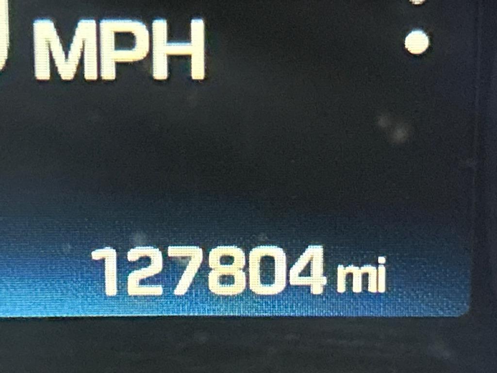 2015 BLUE HYUNDAI GENESIS 3.8L (KMHGN4JE6FU) with an 3.8L engine, Automatic transmission, located at 2514 Williamson Rd NE, Roanoke, VA, 24012, (540) 265-7770, 37.294636, -79.936249 - NO CREDIT CHECK FINANCING WITH ONLY $3700 DOWN PAYMENT!!!! Check out our website www.needausedvehicle.com for our No Credit Check/ In House Financing options!! No Credit Check Available!!! In House Financing Available!!! All Clean Title Vehicles (no Salvaged or flooded vehicles ever on our lot)! - Photo#7