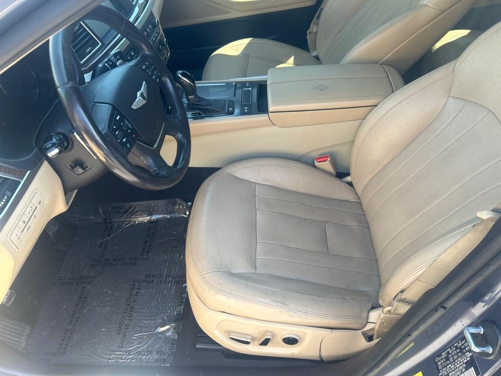 2015 BLUE HYUNDAI GENESIS 3.8L (KMHGN4JE6FU) with an 3.8L engine, Automatic transmission, located at 2514 Williamson Rd NE, Roanoke, VA, 24012, (540) 265-7770, 37.294636, -79.936249 - NO CREDIT CHECK FINANCING WITH ONLY $3500 DOWN PAYMENT!!!! Check out our website www.needausedvehicle.com for our No Credit Check/ In House Financing options!! No Credit Check Available!!! In House Financing Available!!! All Clean Title Vehicles (no Salvaged or flooded vehicles ever on our lot)! - Photo#4