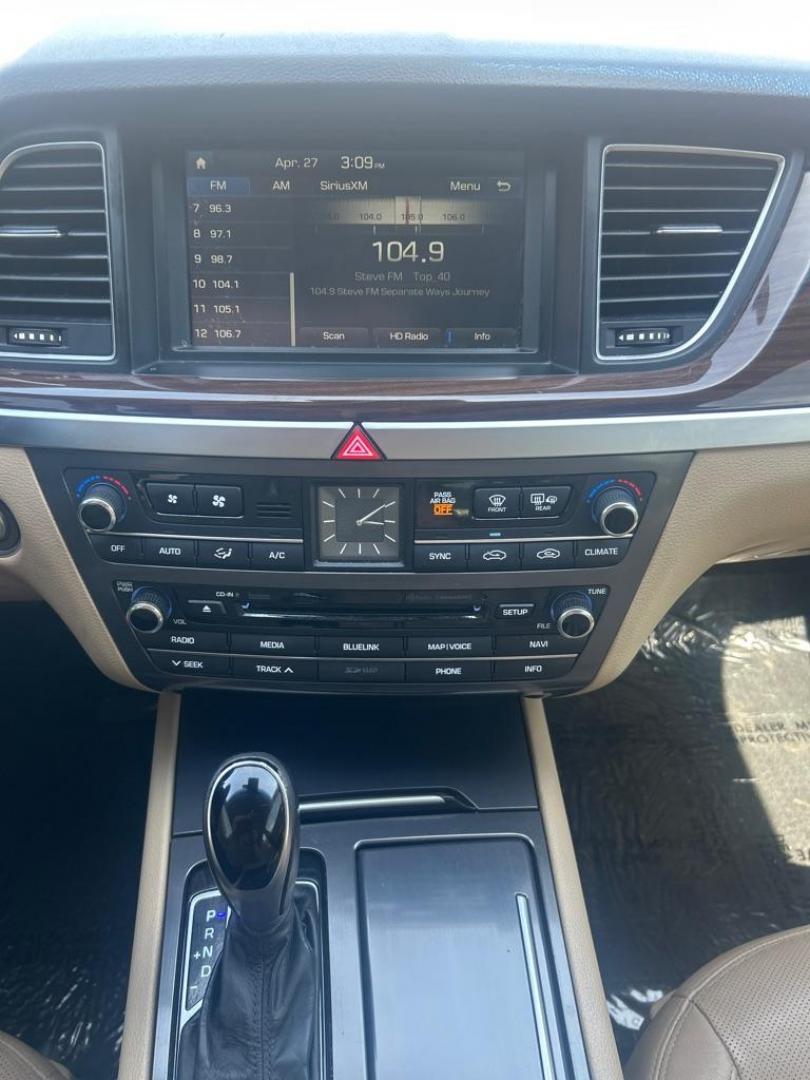 2015 BLUE HYUNDAI GENESIS 3.8L (KMHGN4JE6FU) with an 3.8L engine, Automatic transmission, located at 2514 Williamson Rd NE, Roanoke, VA, 24012, (540) 265-7770, 37.294636, -79.936249 - NO CREDIT CHECK FINANCING WITH ONLY $3500 DOWN PAYMENT!!!! Check out our website www.needausedvehicle.com for our No Credit Check/ In House Financing options!! No Credit Check Available!!! In House Financing Available!!! All Clean Title Vehicles (no Salvaged or flooded vehicles ever on our lot)! - Photo#5