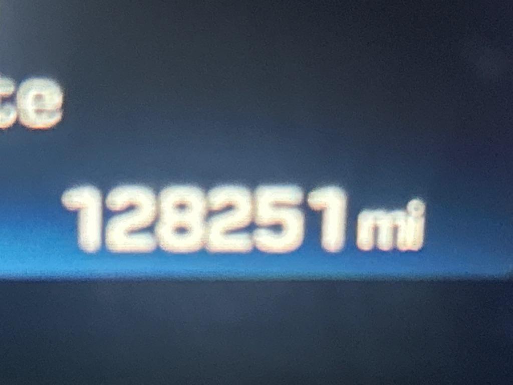 2015 BLUE HYUNDAI GENESIS 3.8L (KMHGN4JE6FU) with an 3.8L engine, Automatic transmission, located at 2514 Williamson Rd NE, Roanoke, VA, 24012, (540) 265-7770, 37.294636, -79.936249 - NO CREDIT CHECK FINANCING WITH ONLY $3500 DOWN PAYMENT!!!! Check out our website www.needausedvehicle.com for our No Credit Check/ In House Financing options!! No Credit Check Available!!! In House Financing Available!!! All Clean Title Vehicles (no Salvaged or flooded vehicles ever on our lot)! - Photo#6