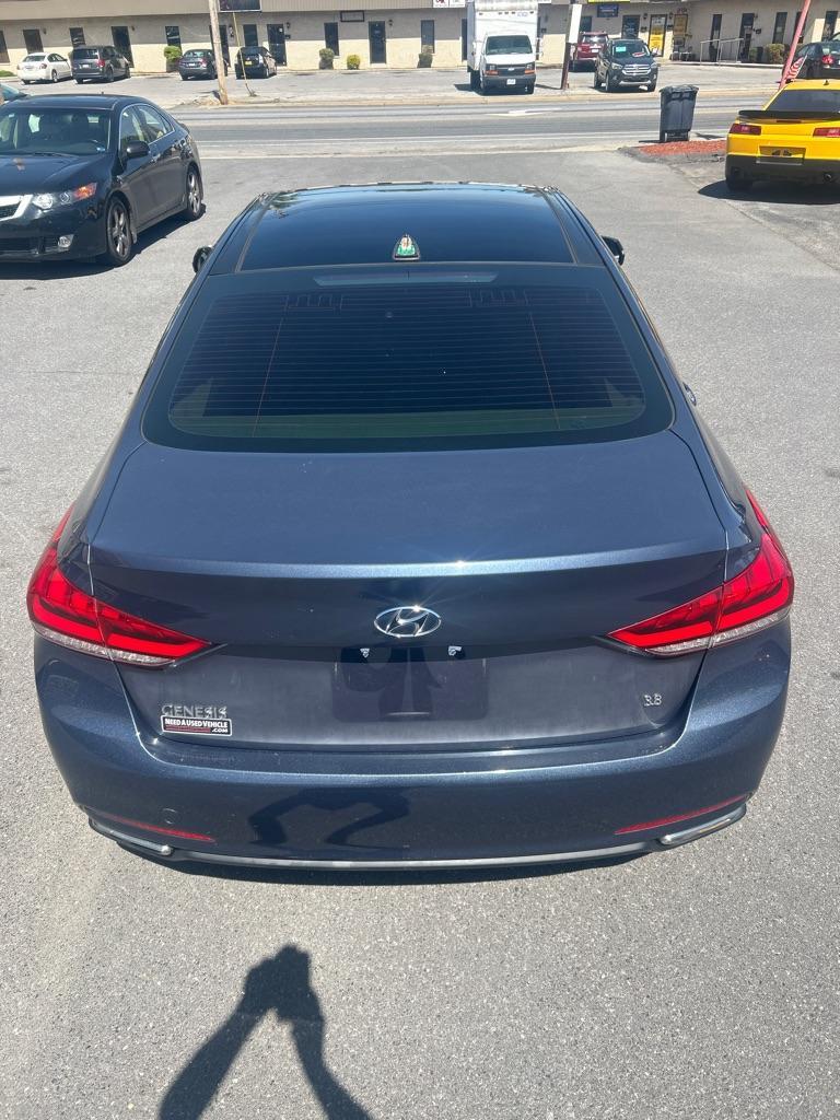 2015 BLUE HYUNDAI GENESIS 3.8L (KMHGN4JE6FU) with an 3.8L engine, Automatic transmission, located at 2514 Williamson Rd NE, Roanoke, VA, 24012, (540) 265-7770, 37.294636, -79.936249 - NO CREDIT CHECK FINANCING WITH ONLY $3500 DOWN PAYMENT!!!! Check out our website www.needausedvehicle.com for our No Credit Check/ In House Financing options!! No Credit Check Available!!! In House Financing Available!!! All Clean Title Vehicles (no Salvaged or flooded vehicles ever on our lot)! - Photo#10