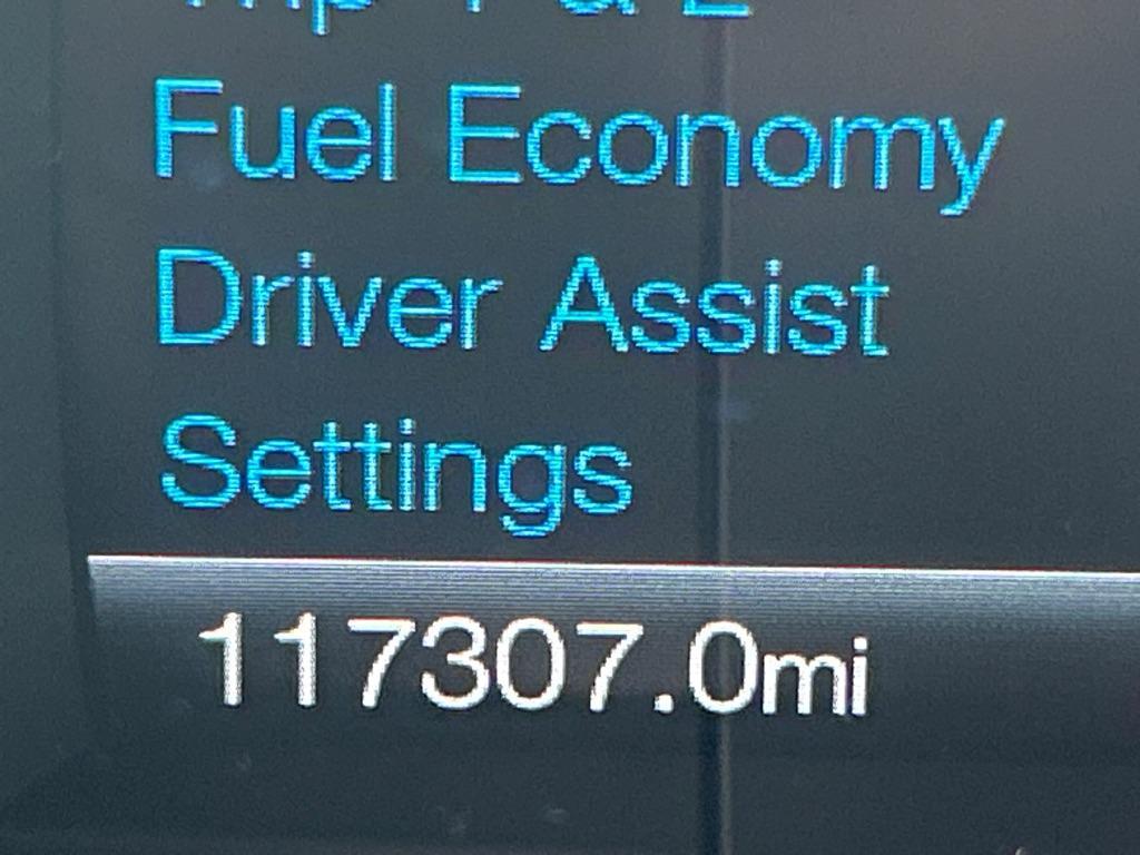 2018 WHITE FORD FUSION SE (3FA6P0HD1JR) with an 1.5L engine, Automatic transmission, located at 2514 Williamson Rd NE, Roanoke, VA, 24012, (540) 265-7770, 37.294636, -79.936249 - Photo#7