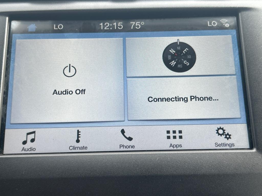 2018 WHITE FORD FUSION SE (3FA6P0HD1JR) with an 1.5L engine, Automatic transmission, located at 2514 Williamson Rd NE, Roanoke, VA, 24012, (540) 265-7770, 37.294636, -79.936249 - Photo#9