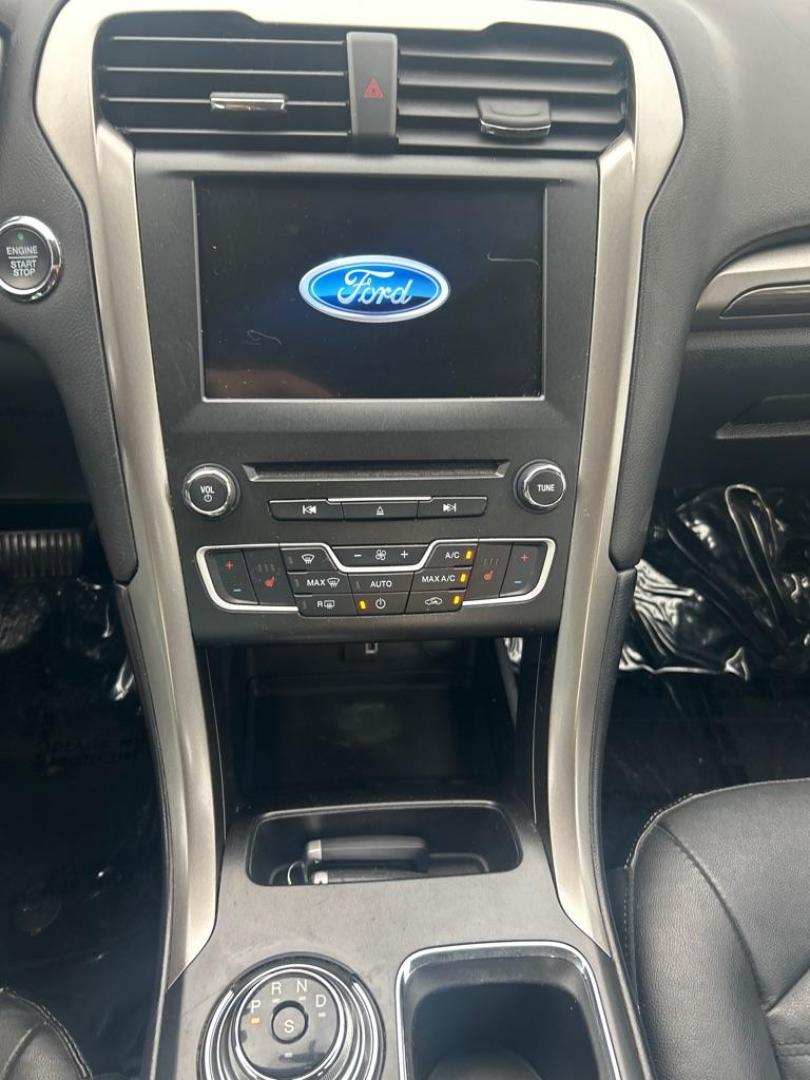 2017 SILVER FORD FUSION SE (3FA6P0HD9HR) with an 1.5L engine, Automatic transmission, located at 2514 Williamson Rd NE, Roanoke, VA, 24012, (540) 265-7770, 37.294636, -79.936249 - NO CREDIT CHECK FINANCING WITH ONLY $3300 DOWN PAYMENT!!!! Check out our website www.needausedvehicle.com for our No Credit Check/ In House Financing options!! No Credit Check Available!!! In House Financing Available!!! All Clean Title Vehicles (no Salvaged or flooded vehicles ever on our lot)! - Photo#5