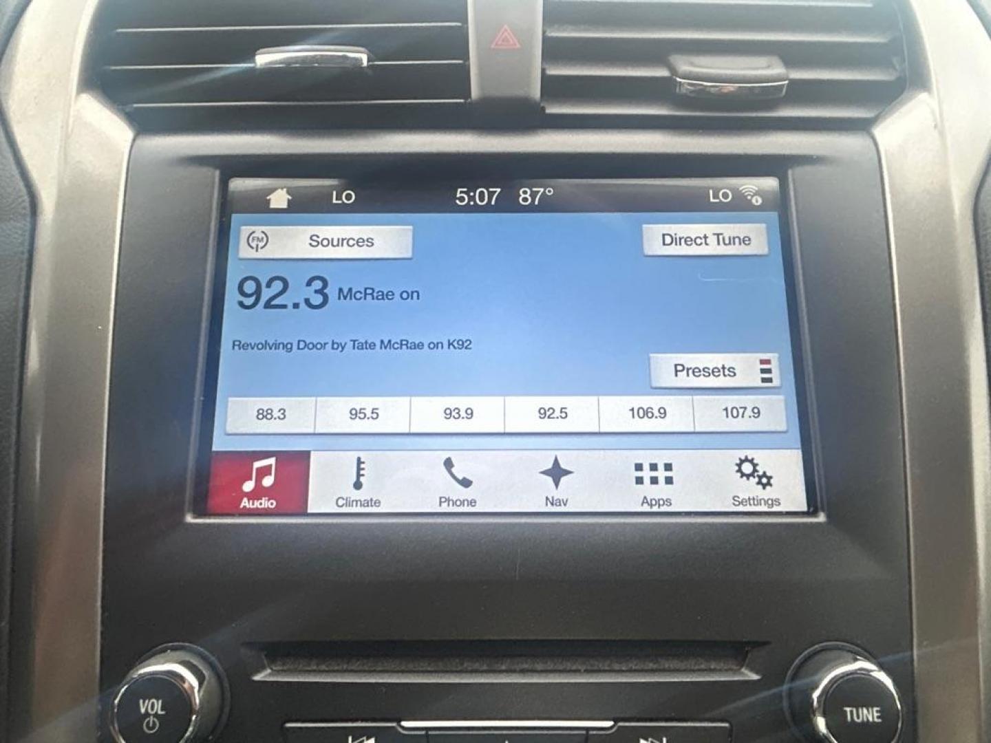 2017 SILVER FORD FUSION SE (3FA6P0HD9HR) with an 1.5L engine, Automatic transmission, located at 2514 Williamson Rd NE, Roanoke, VA, 24012, (540) 265-7770, 37.294636, -79.936249 - NO CREDIT CHECK FINANCING WITH ONLY $3300 DOWN PAYMENT!!!! Check out our website www.needausedvehicle.com for our No Credit Check/ In House Financing options!! No Credit Check Available!!! In House Financing Available!!! All Clean Title Vehicles (no Salvaged or flooded vehicles ever on our lot)! - Photo#12
