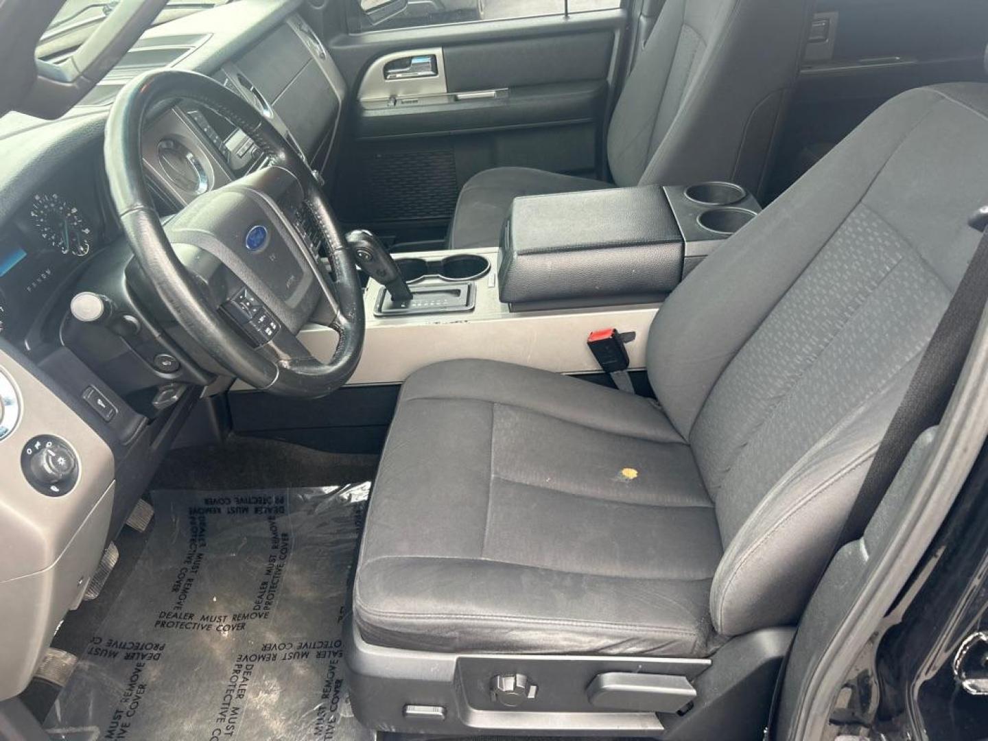 2017 BLACK FORD EXPEDITION XLT (1FMJU1JT6HE) with an 3.5L engine, Automatic transmission, located at 2514 Williamson Rd NE, Roanoke, VA, 24012, (540) 265-7770, 37.294636, -79.936249 - Photo#9