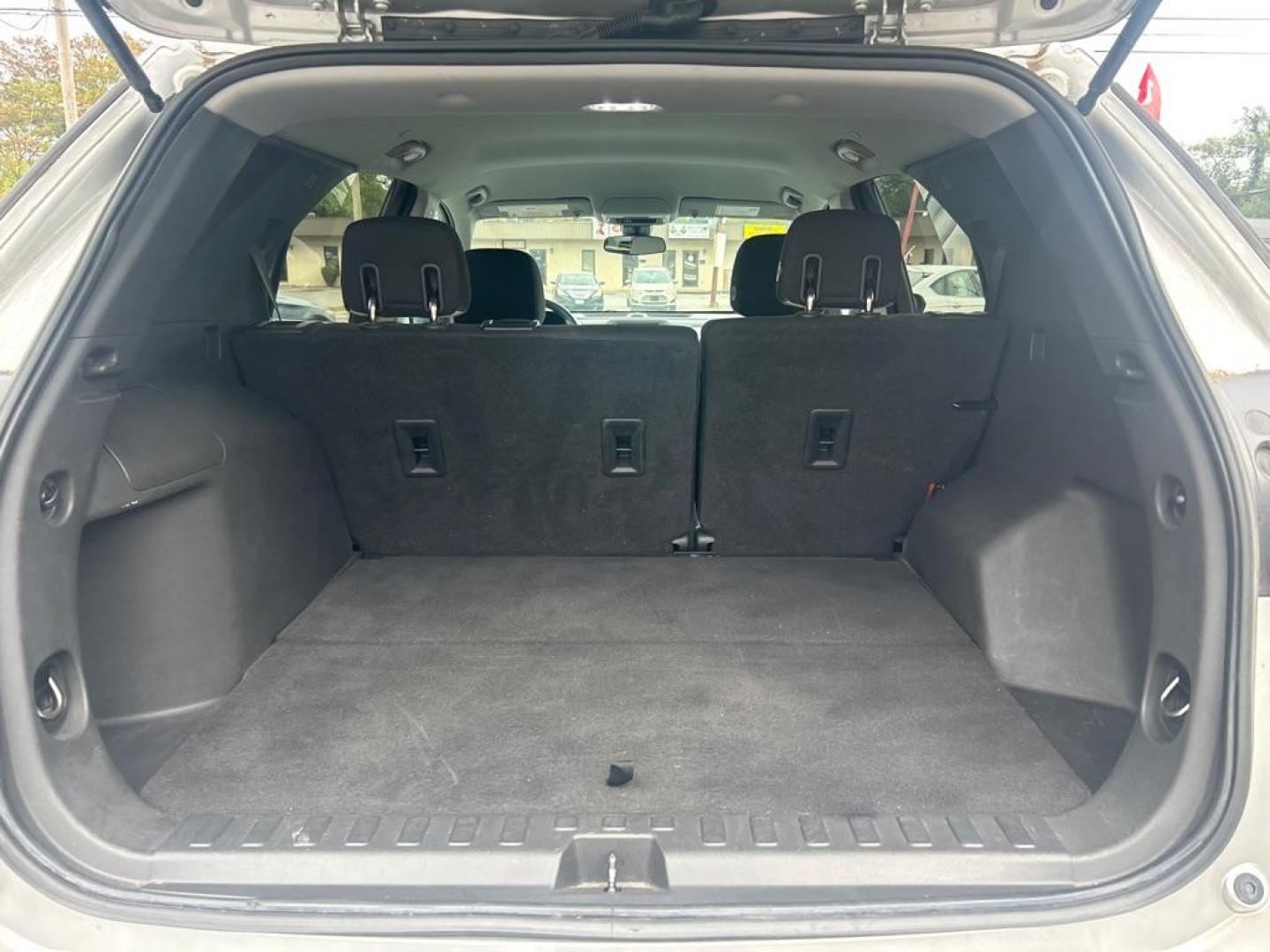 2020 SILVER CHEVROLET EQUINOX (3GNAXFEV4LS) with an 1.5L engine, Automatic transmission, located at 2514 Williamson Rd NE, Roanoke, VA, 24012, (540) 265-7770, 37.294636, -79.936249 - NO CREDIT CHECK FINANCING WITH ONLY $3800 DOWN PAYMENT!!!! Check out our website www.needausedvehicle.com for our No Credit Check/ In House Financing options!! No Credit Check Available!!! In House Financing Available!!! All Clean Title Vehicles (no Salvaged or flooded vehicles ever on our lot)! - Photo#2