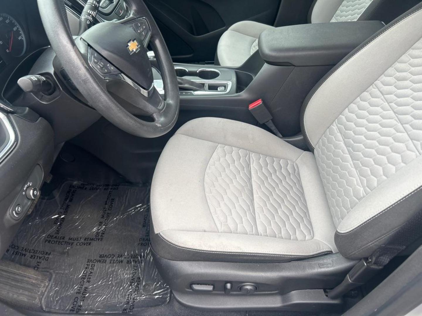 2020 SILVER CHEVROLET EQUINOX (3GNAXFEV4LS) with an 1.5L engine, Automatic transmission, located at 2514 Williamson Rd NE, Roanoke, VA, 24012, (540) 265-7770, 37.294636, -79.936249 - NO CREDIT CHECK FINANCING WITH ONLY $3800 DOWN PAYMENT!!!! Check out our website www.needausedvehicle.com for our No Credit Check/ In House Financing options!! No Credit Check Available!!! In House Financing Available!!! All Clean Title Vehicles (no Salvaged or flooded vehicles ever on our lot)! - Photo#6