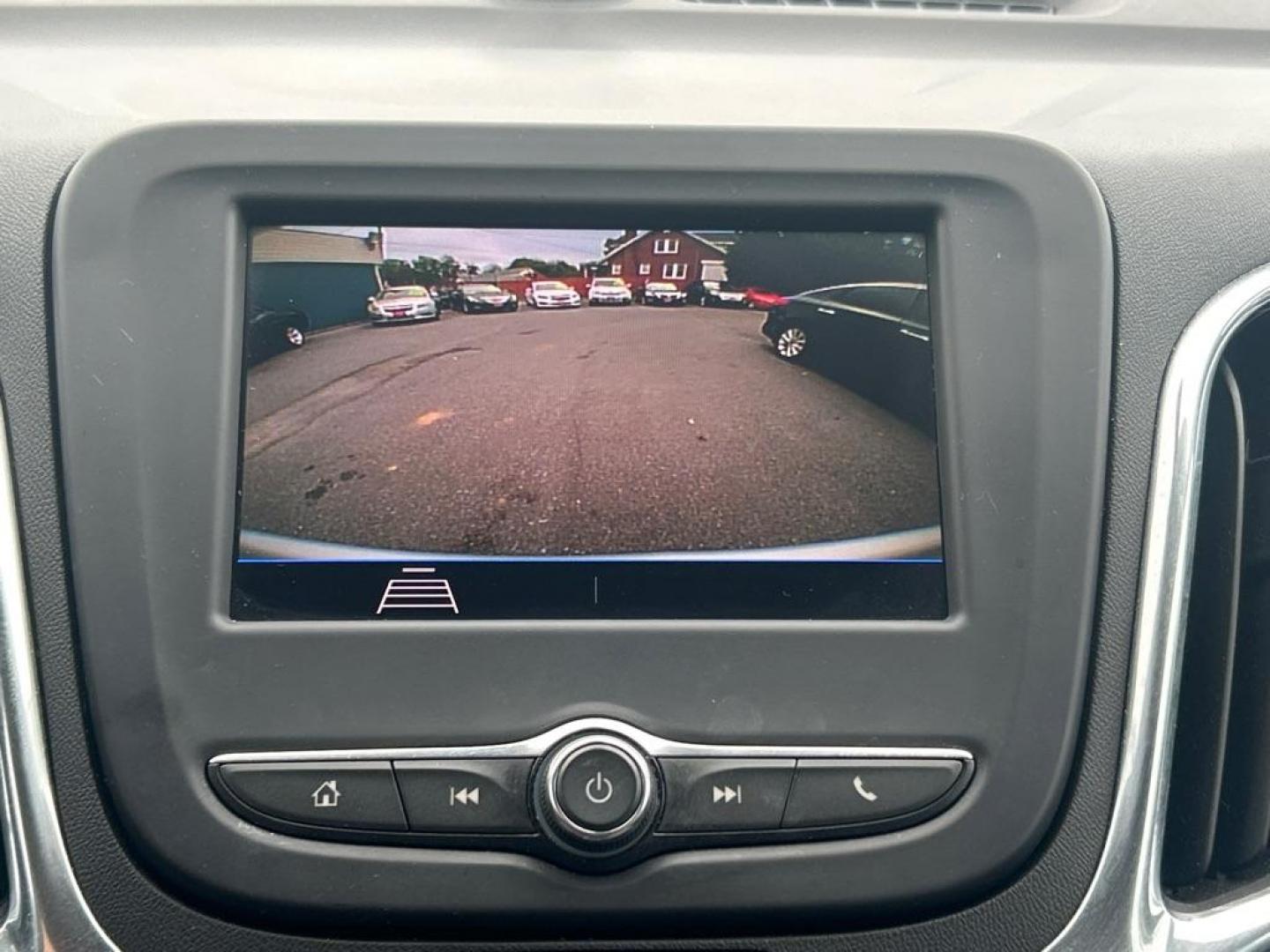 2020 SILVER CHEVROLET EQUINOX (3GNAXFEV4LS) with an 1.5L engine, Automatic transmission, located at 2514 Williamson Rd NE, Roanoke, VA, 24012, (540) 265-7770, 37.294636, -79.936249 - NO CREDIT CHECK FINANCING WITH ONLY $3800 DOWN PAYMENT!!!! Check out our website www.needausedvehicle.com for our No Credit Check/ In House Financing options!! No Credit Check Available!!! In House Financing Available!!! All Clean Title Vehicles (no Salvaged or flooded vehicles ever on our lot)! - Photo#10