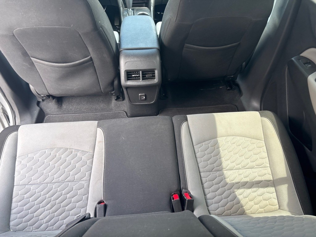 2020 SILVER CHEVROLET EQUINOX LS (3GNAXFEV4LS) with an 1.5L engine, Automatic transmission, located at 2514 Williamson Rd NE, Roanoke, VA, 24012, (540) 265-7770, 37.294636, -79.936249 - NO CREDIT CHECK FINANCING WITH ONLY $2800 DOWN PAYMENT!!!! Check out our website www.needausedvehicle.com for our No Credit Check/ In House Financing options!! No Credit Check Available!!! In House Financing Available!!! All Clean Title Vehicles (no Salvaged or flooded vehicles ever on our lot)!- Photo#3