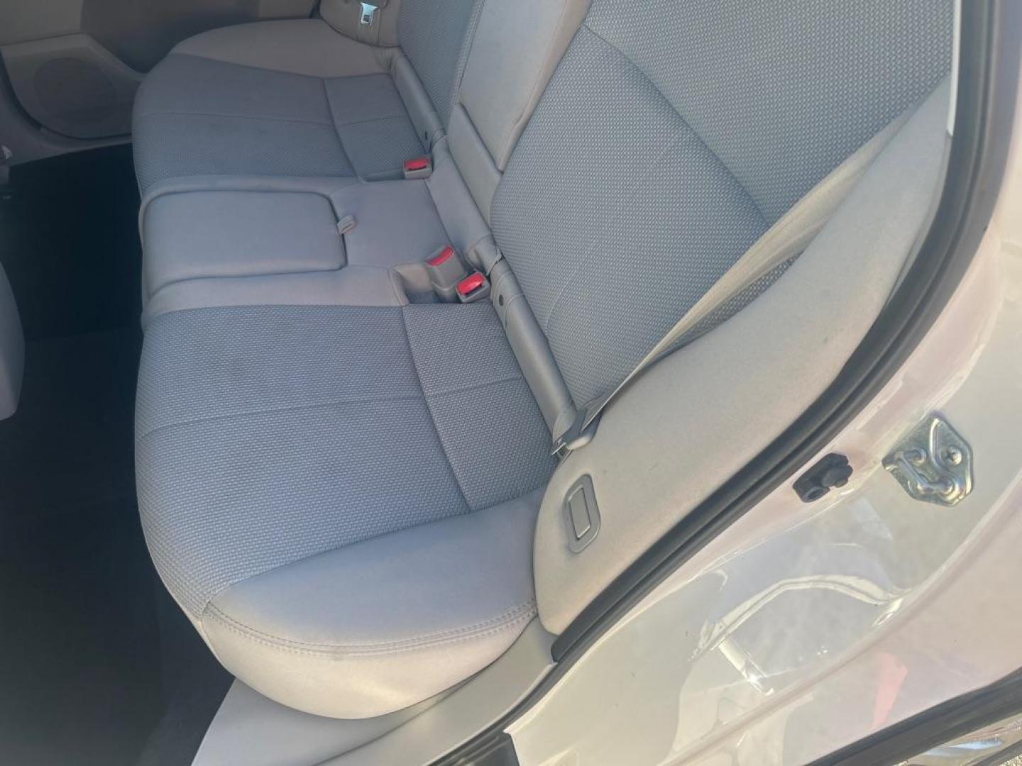 2013 WHITE SUBARU FORESTER 2.5X PREMIUM (JF2SHADC0DH) with an 2.5L engine, Automatic transmission, located at 2514 Williamson Rd NE, Roanoke, VA, 24012, (540) 265-7770, 37.294636, -79.936249 - Photo#6