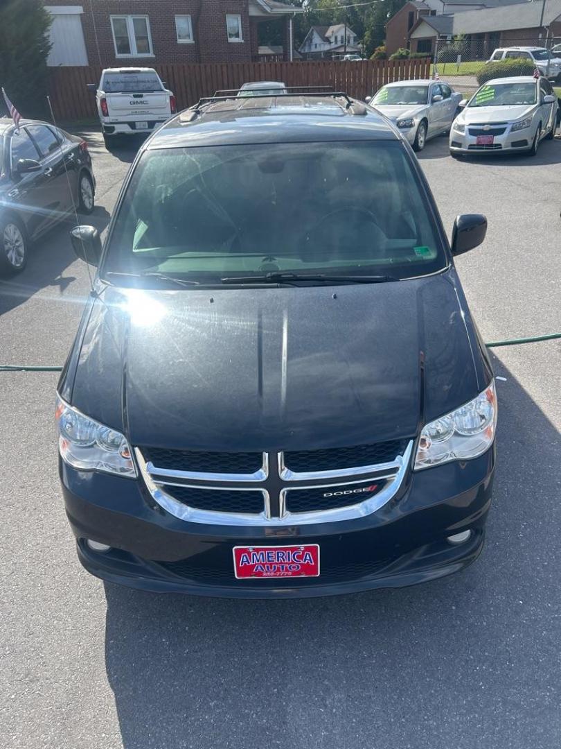2019 BLACK DODGE GRAND CARAVAN SXT (2C4RDGCG1KR) with an 3.6L engine, Automatic transmission, located at 2514 Williamson Rd NE, Roanoke, VA, 24012, (540) 265-7770, 37.294636, -79.936249 - Photo#10