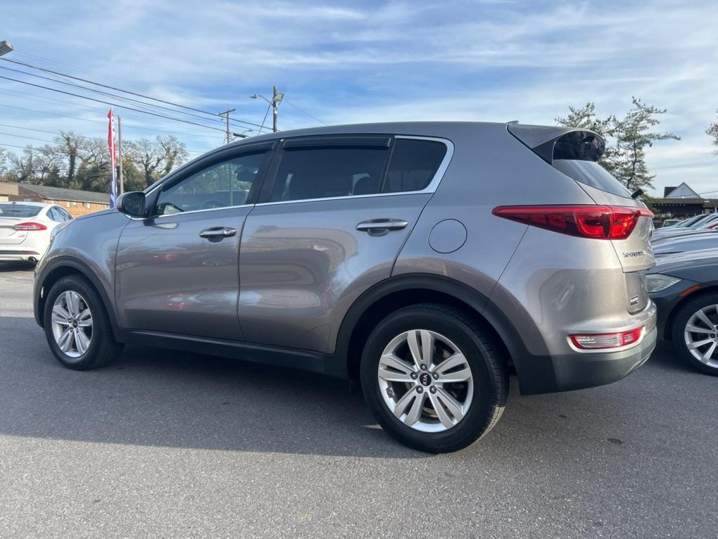 2019 SILVER KIA SPORTAGE LX (KNDPM3AC3K7) with an 2.4L engine, Automatic transmission, located at 2514 Williamson Rd NE, Roanoke, VA, 24012, (540) 265-7770, 37.294636, -79.936249 - NO CREDIT CHECK FINANCING WITH ONLY $3800 DOWN PAYMENT!!!! Check out our website www.needausedvehicle.com for our No Credit Check/ In House Financing options!! No Credit Check Available!!! In House Financing Available!!! All Clean Title Vehicles (no Salvaged or flooded vehicles ever on our lot)! - Photo#1