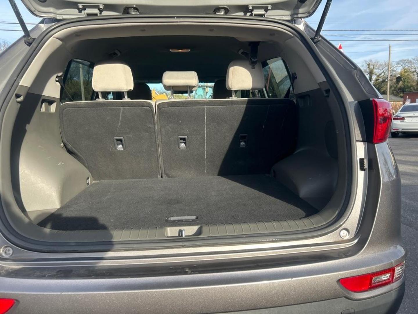 2019 SILVER KIA SPORTAGE LX (KNDPM3AC3K7) with an 2.4L engine, Automatic transmission, located at 2514 Williamson Rd NE, Roanoke, VA, 24012, (540) 265-7770, 37.294636, -79.936249 - NO CREDIT CHECK FINANCING WITH ONLY $3800 DOWN PAYMENT!!!! Check out our website www.needausedvehicle.com for our No Credit Check/ In House Financing options!! No Credit Check Available!!! In House Financing Available!!! All Clean Title Vehicles (no Salvaged or flooded vehicles ever on our lot)! - Photo#2