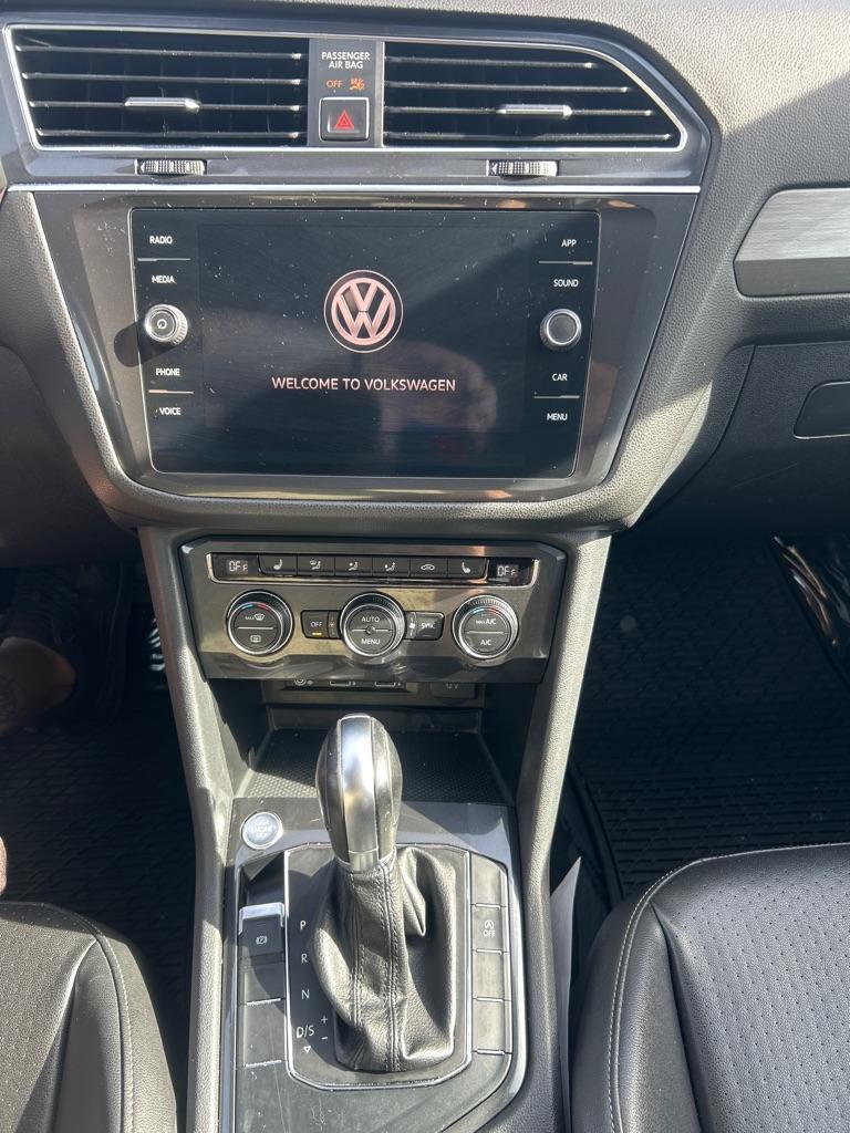2018 WHITE VOLKSWAGEN TIGUAN SE (3VV3B7AX5JM) with an 2.0L engine, Automatic transmission, located at 2514 Williamson Rd NE, Roanoke, VA, 24012, (540) 265-7770, 37.294636, -79.936249 - NO CREDIT CHECK FINANCING WITH ONLY $3200 DOWN PAYMENT!!!! Check out our website www.needausedvehicle.com for our No Credit Check/ In House Financing options!! No Credit Check Available!!! In House Financing Available!!! All Clean Title Vehicles (no Salvaged or flooded vehicles ever on our lot)! - Photo#9