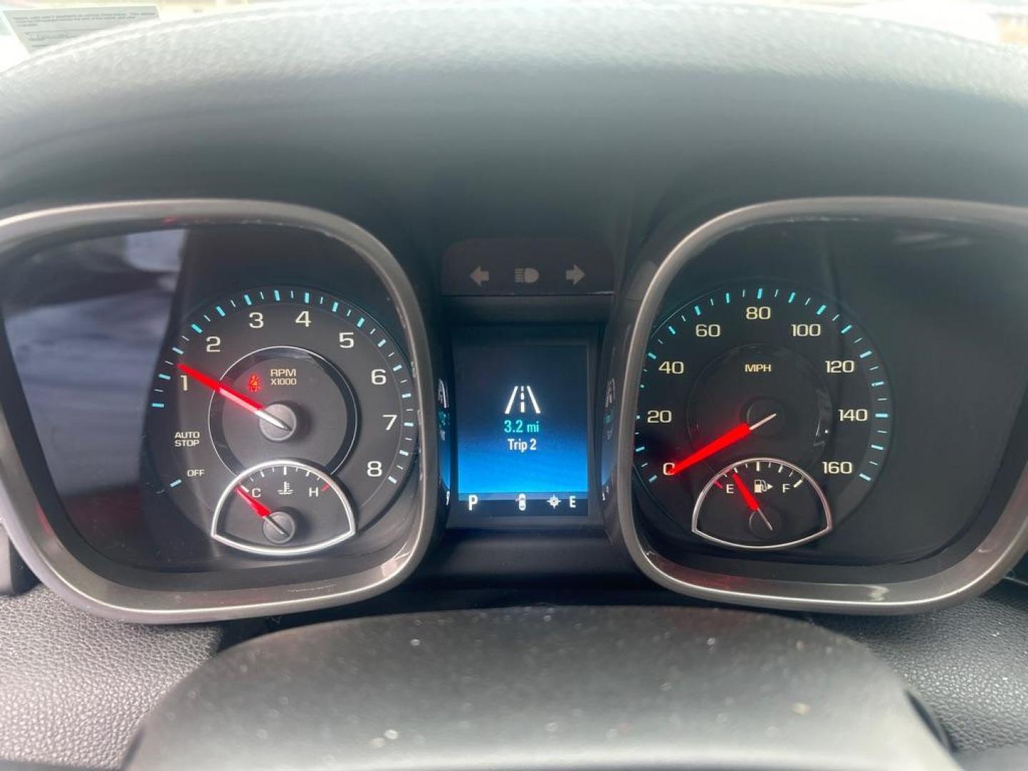 2016 WHITE CHEVROLET MALIBU LIMITED LT (1G11C5SA1GU) with an 2.5L engine, Automatic transmission, located at 2514 Williamson Rd NE, Roanoke, VA, 24012, (540) 265-7770, 37.294636, -79.936249 - Photo#8