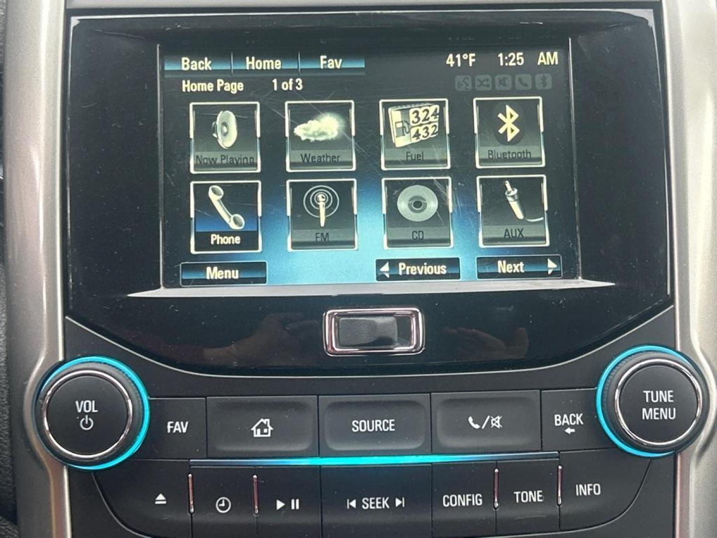 2016 WHITE CHEVROLET MALIBU LIMITED LT (1G11C5SA1GU) with an 2.5L engine, Automatic transmission, located at 2514 Williamson Rd NE, Roanoke, VA, 24012, (540) 265-7770, 37.294636, -79.936249 - Photo#10