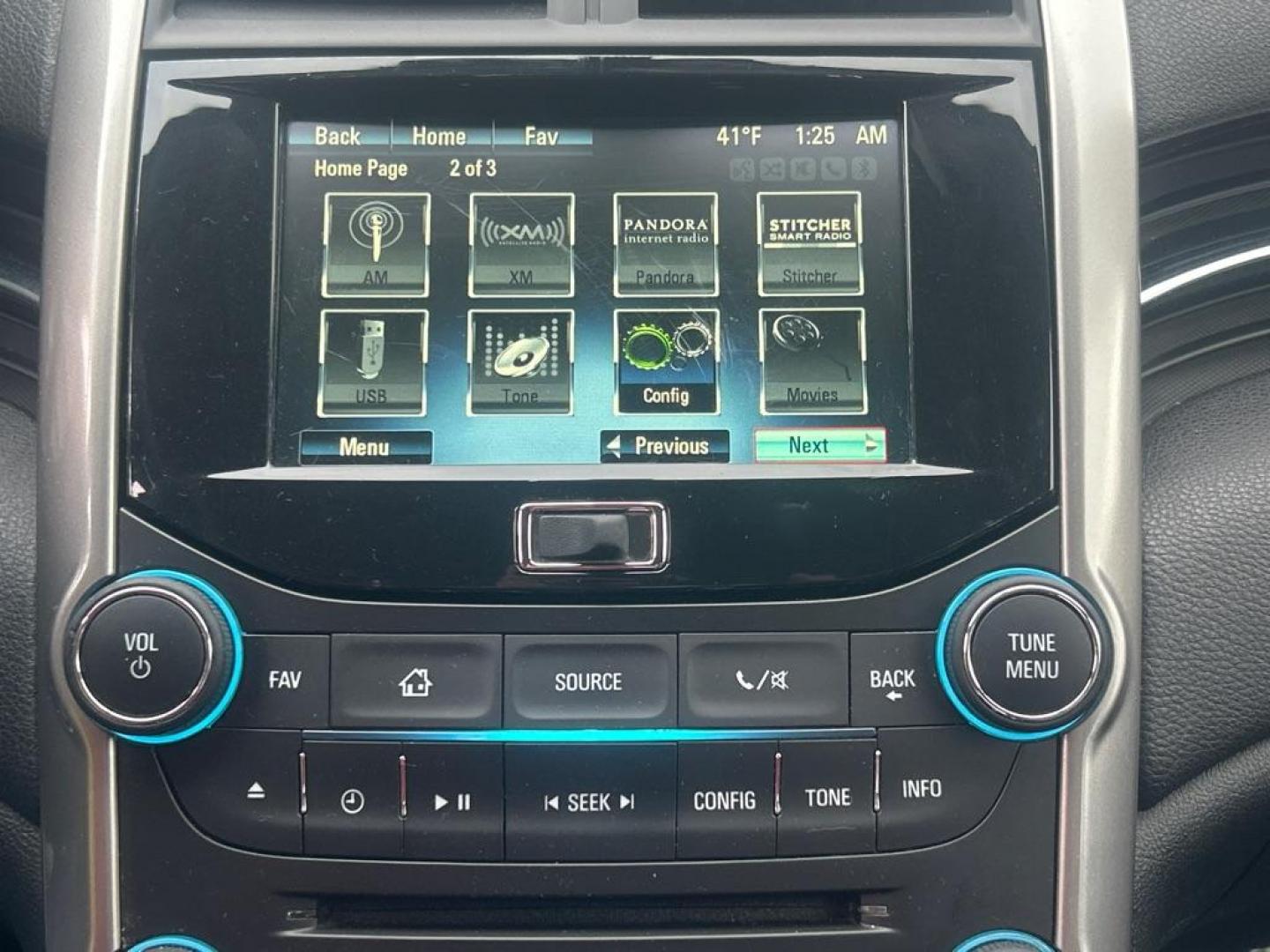 2016 WHITE CHEVROLET MALIBU LIMITED LT (1G11C5SA1GU) with an 2.5L engine, Automatic transmission, located at 2514 Williamson Rd NE, Roanoke, VA, 24012, (540) 265-7770, 37.294636, -79.936249 - Photo#11