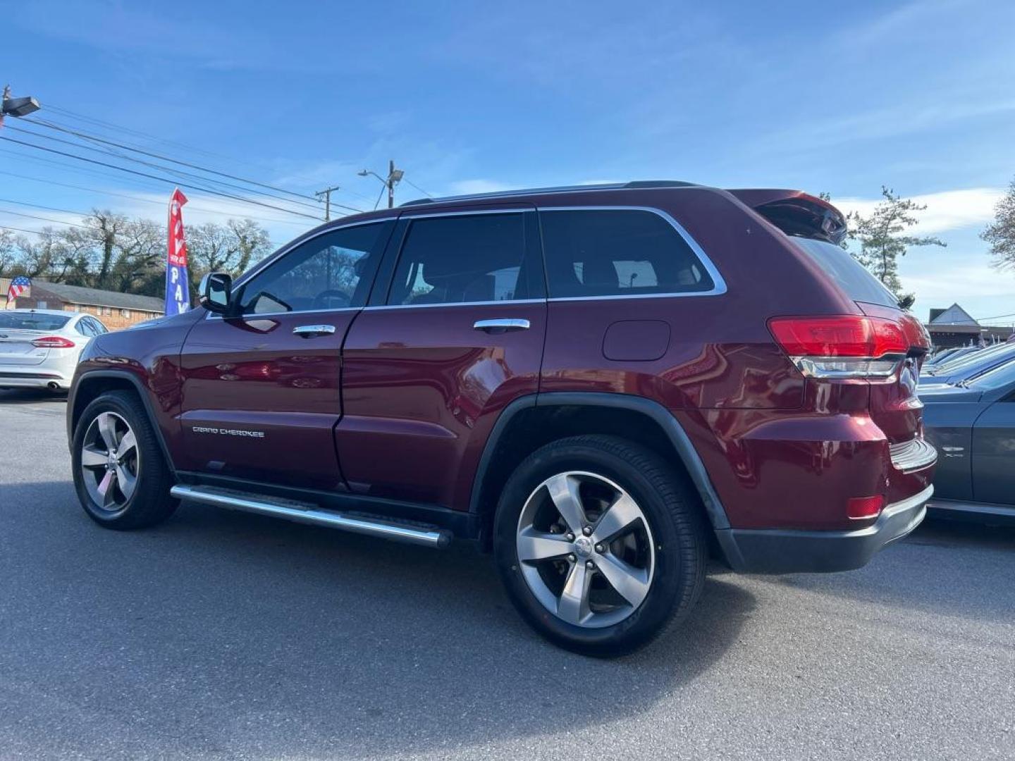 2016 RED JEEP GRAND CHEROKEE LIMITED (1C4RJEBG9GC) with an 3.6L engine, Automatic transmission, located at 2514 Williamson Rd NE, Roanoke, VA, 24012, (540) 265-7770, 37.294636, -79.936249 - NO CREDIT CHECK FINANCING WITH ONLY $2800 DOWN PAYMENT!!!! Check out our website www.needausedvehicle.com for our No Credit Check/ In House Financing options!! No Credit Check Available!!! In House Financing Available!!! All Clean Title Vehicles (no Salvaged or flooded vehicles ever on our lot)! - Photo#2