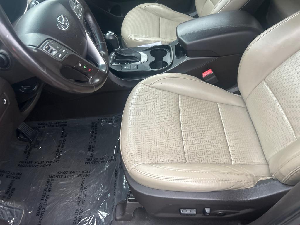 2014 ORANGE HYUNDAI SANTA FE SPORT Sport (5XYZU3LBXEG) with an 2.4L engine, Automatic transmission, located at 2514 Williamson Rd NE, Roanoke, VA, 24012, (540) 265-7770, 37.294636, -79.936249 - NO CREDIT CHECK FINANCING WITH ONLY $2800 DOWN PAYMENT!!!! Check out our website www.needausedvehicle.com for our No Credit Check/ In House Financing options!! No Credit Check Available!!! In House Financing Available!!! All Clean Title Vehicles (no Salvaged or flooded vehicles ever on our lot)! - Photo#6