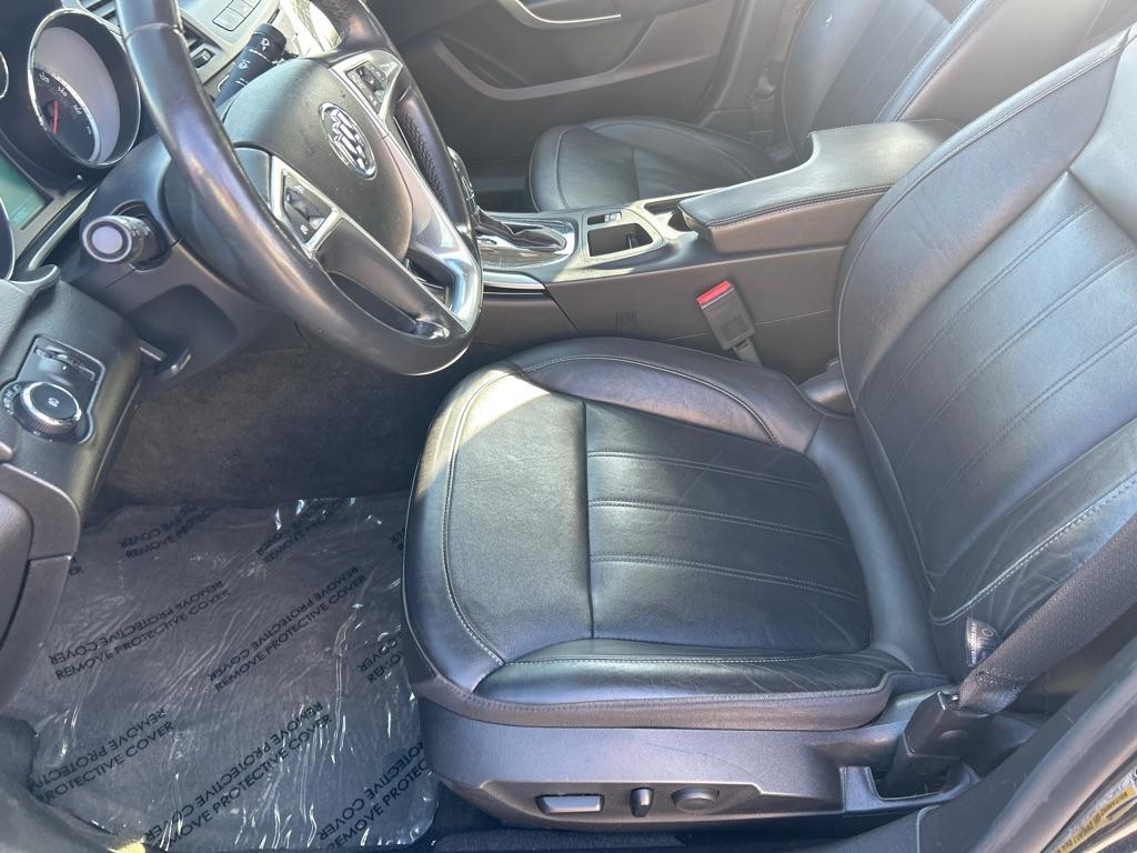 2012 BLACK BUICK REGAL PREMIUM (2G4GT5GR6C9) with an 2.4L engine, Automatic transmission, located at 2514 Williamson Rd NE, Roanoke, VA, 24012, (540) 265-7770, 37.294636, -79.936249 - NO CREDIT CHECK FINANCING WITH ONLY $1900 DOWN PAYMENT!!!! Check out our website www.needausedvehicle.com for our No Credit Check/ In House Financing options!! No Credit Check Available!!! In House Financing Available!!! All Clean Title Vehicles (no Salvaged or flooded vehicles ever on our lot)! - Photo#6