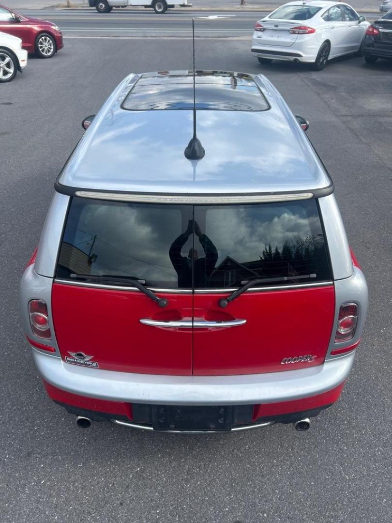 2011 RED MINI COOPER S CLUBMAN (WMWZG3C56BT) with an 1.6L engine, 6-Speed Manual transmission, located at 2514 Williamson Rd NE, Roanoke, VA, 24012, (540) 265-7770, 37.294636, -79.936249 - Photo#10